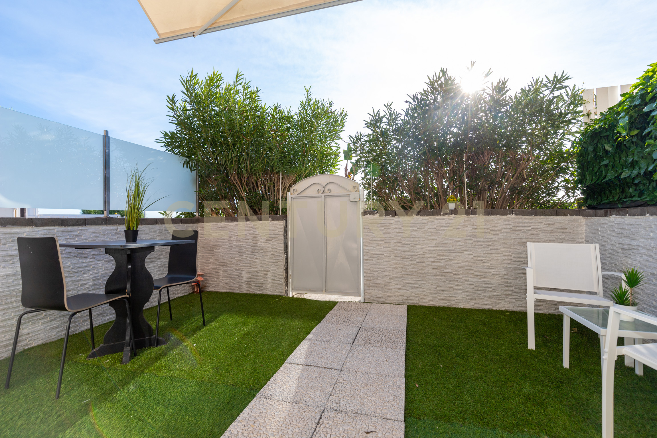 Bilocale con giardino in via ulisse 7, Aci Catena