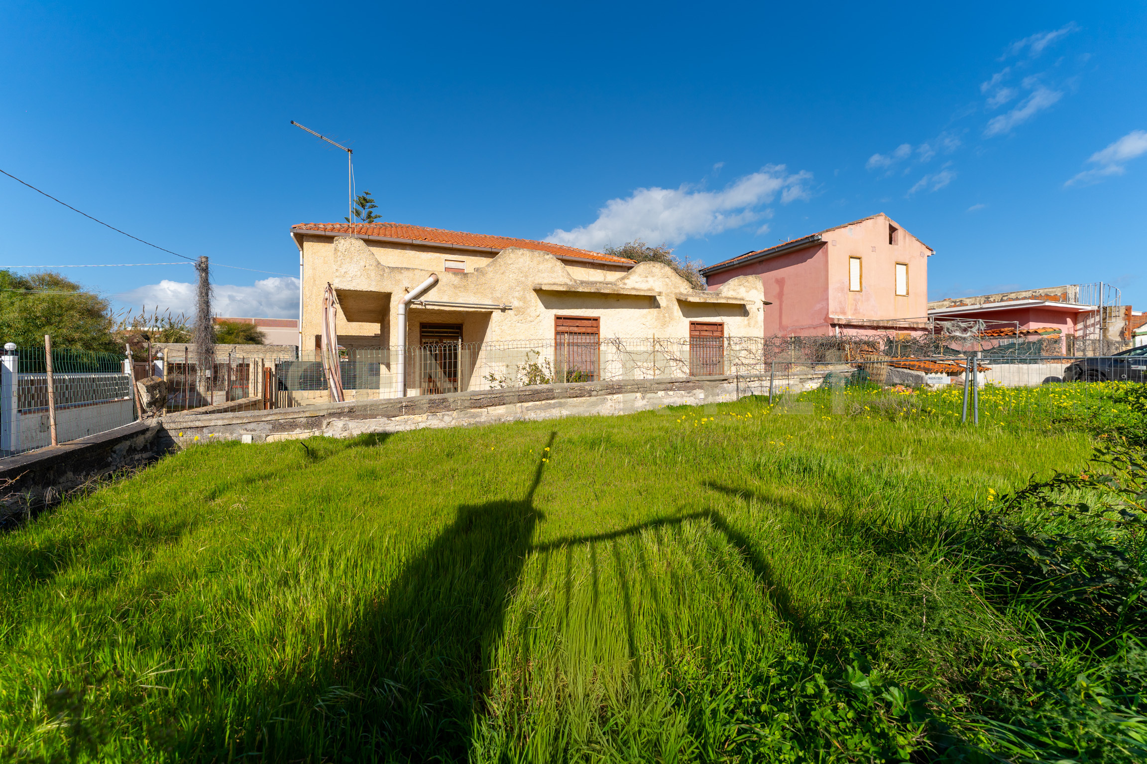Trilocale con giardino in via settebello 92, Augusta