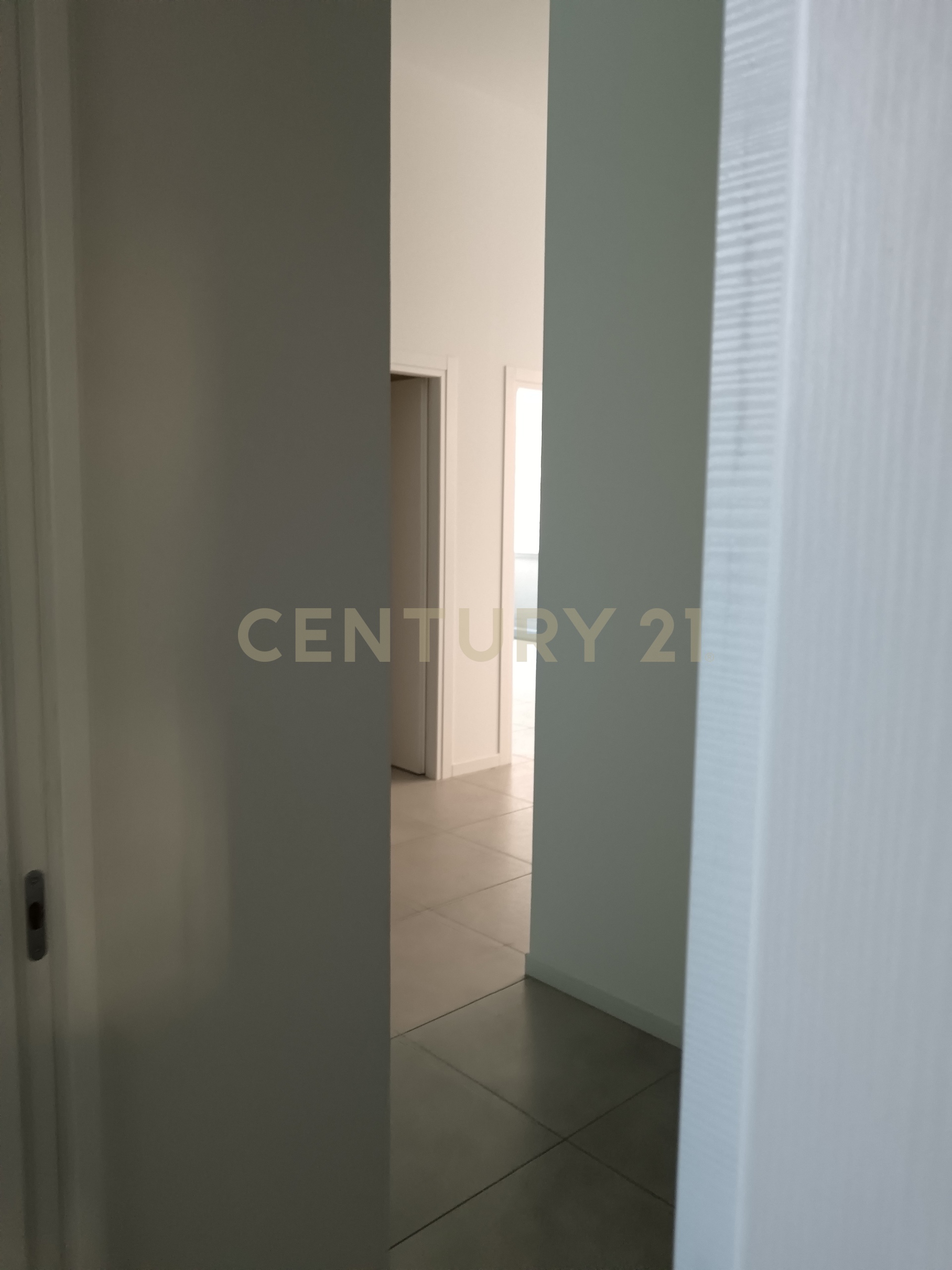 Locale commerciale nuova in via salvatore vigo 132, Acireale