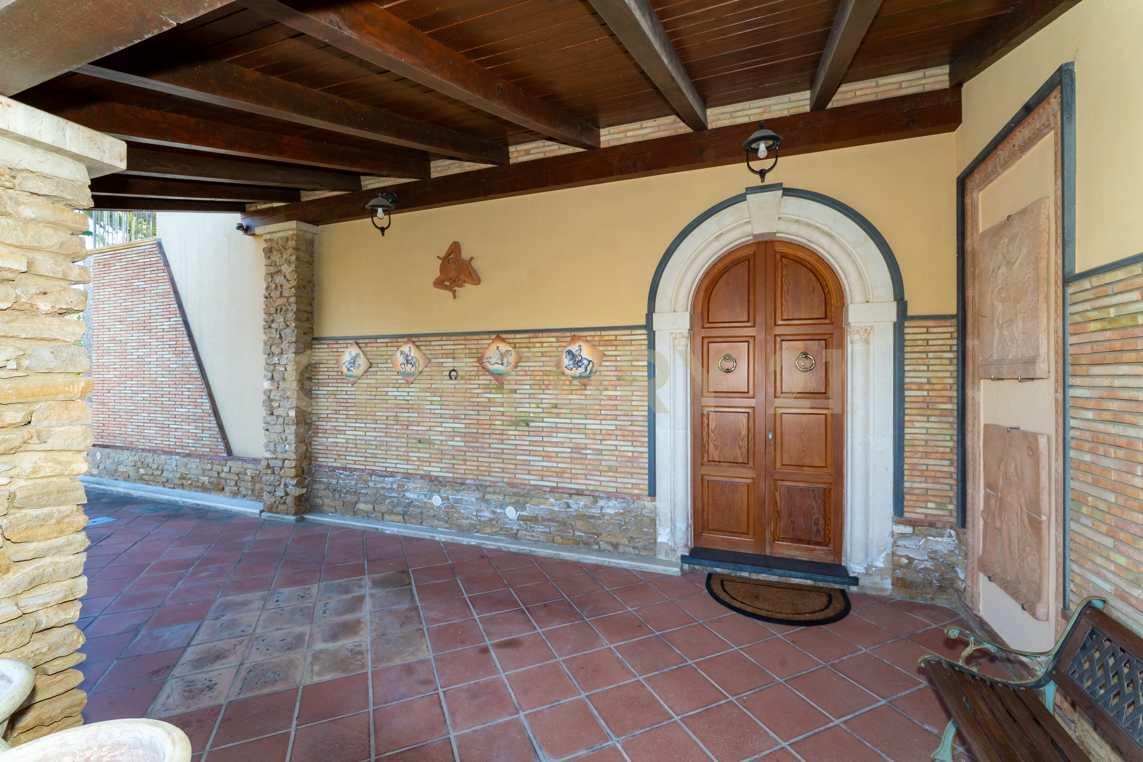 Villa con giardino in via gela 95, Caltagirone