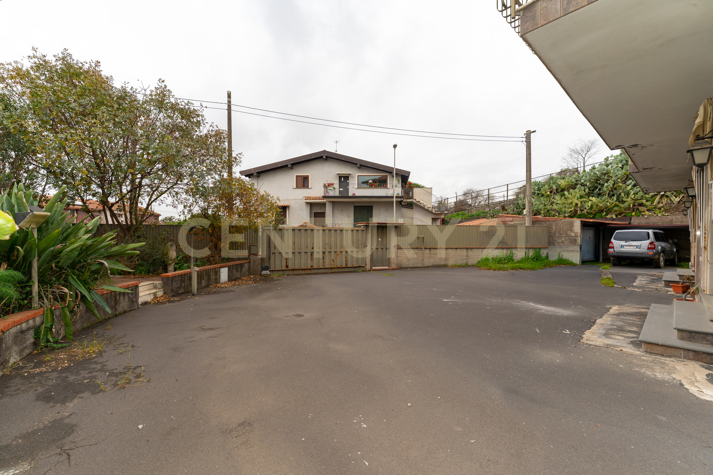 Villa con giardino in via delle camelie 20, Misterbianco