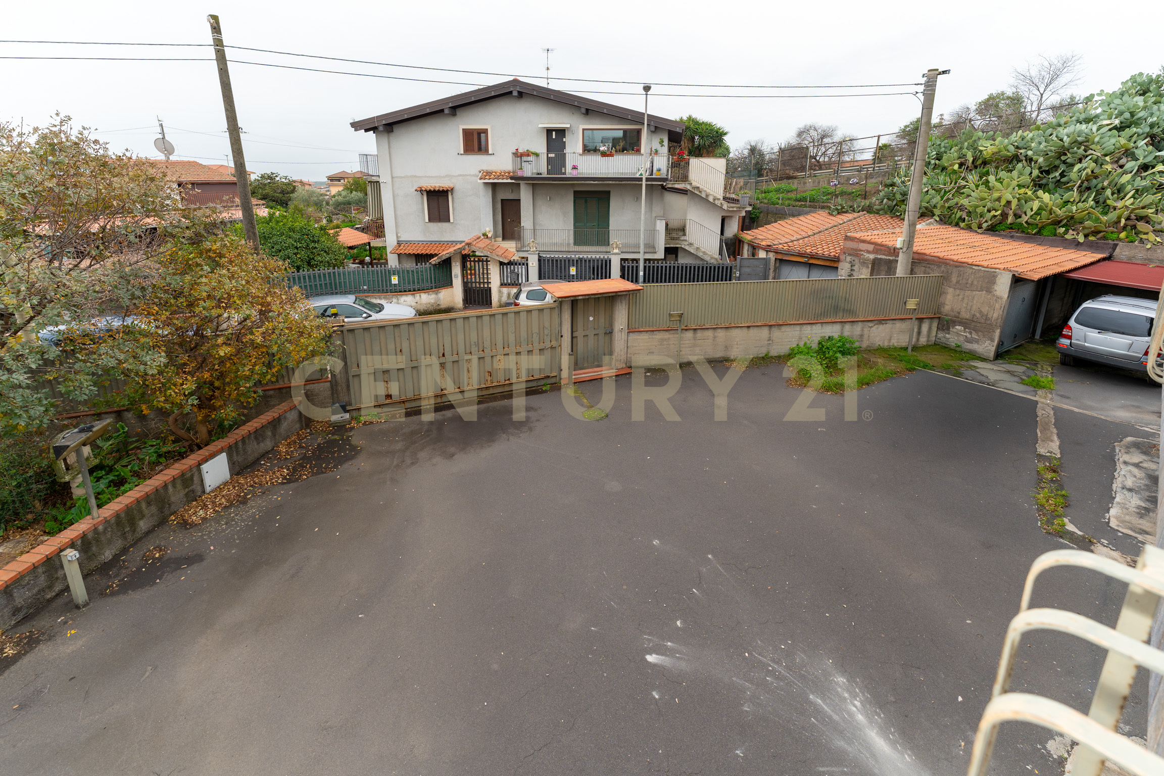 Villa con giardino in via delle camelie 20, Misterbianco
