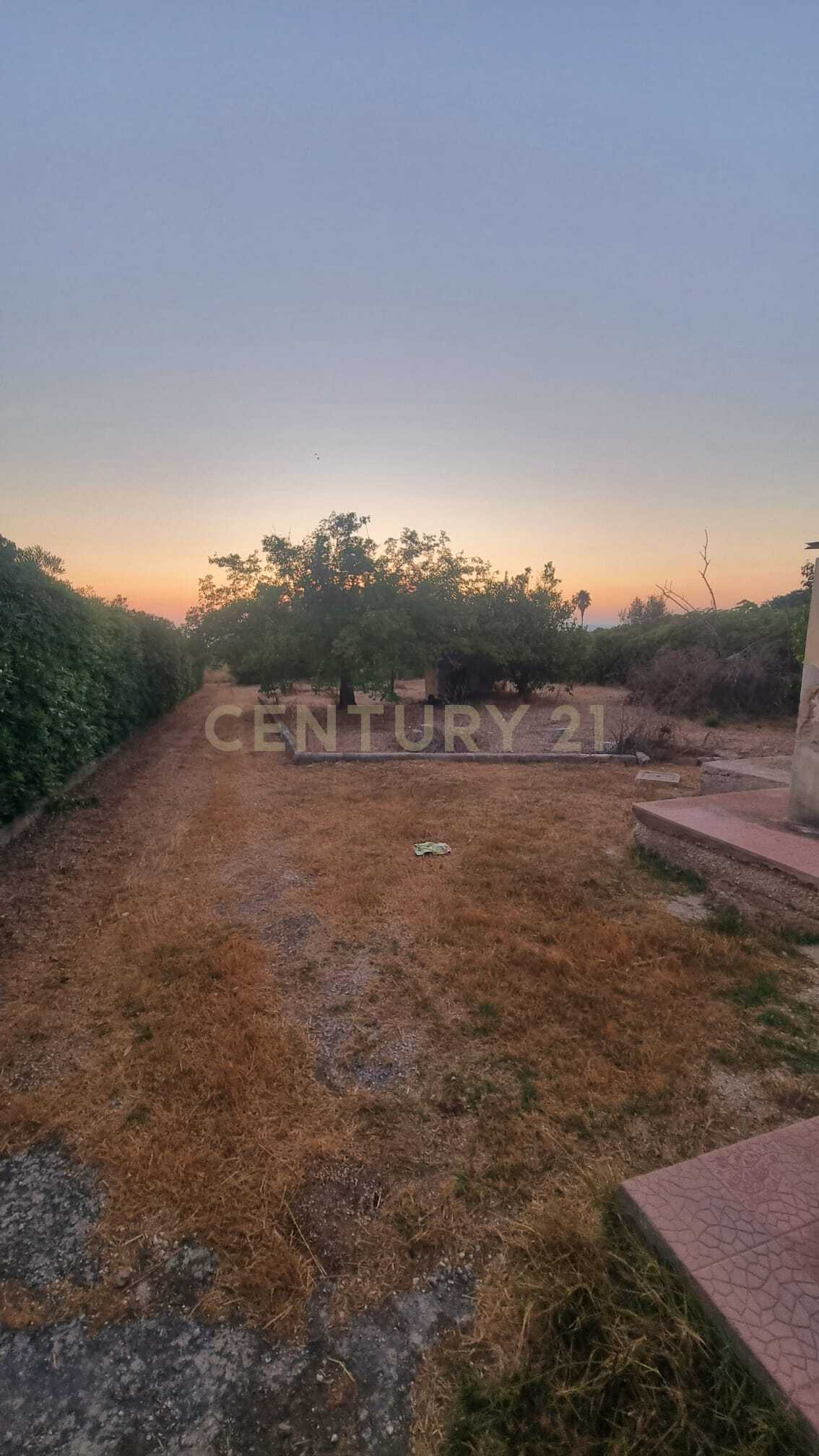 Casa indipendente con giardino a Pachino