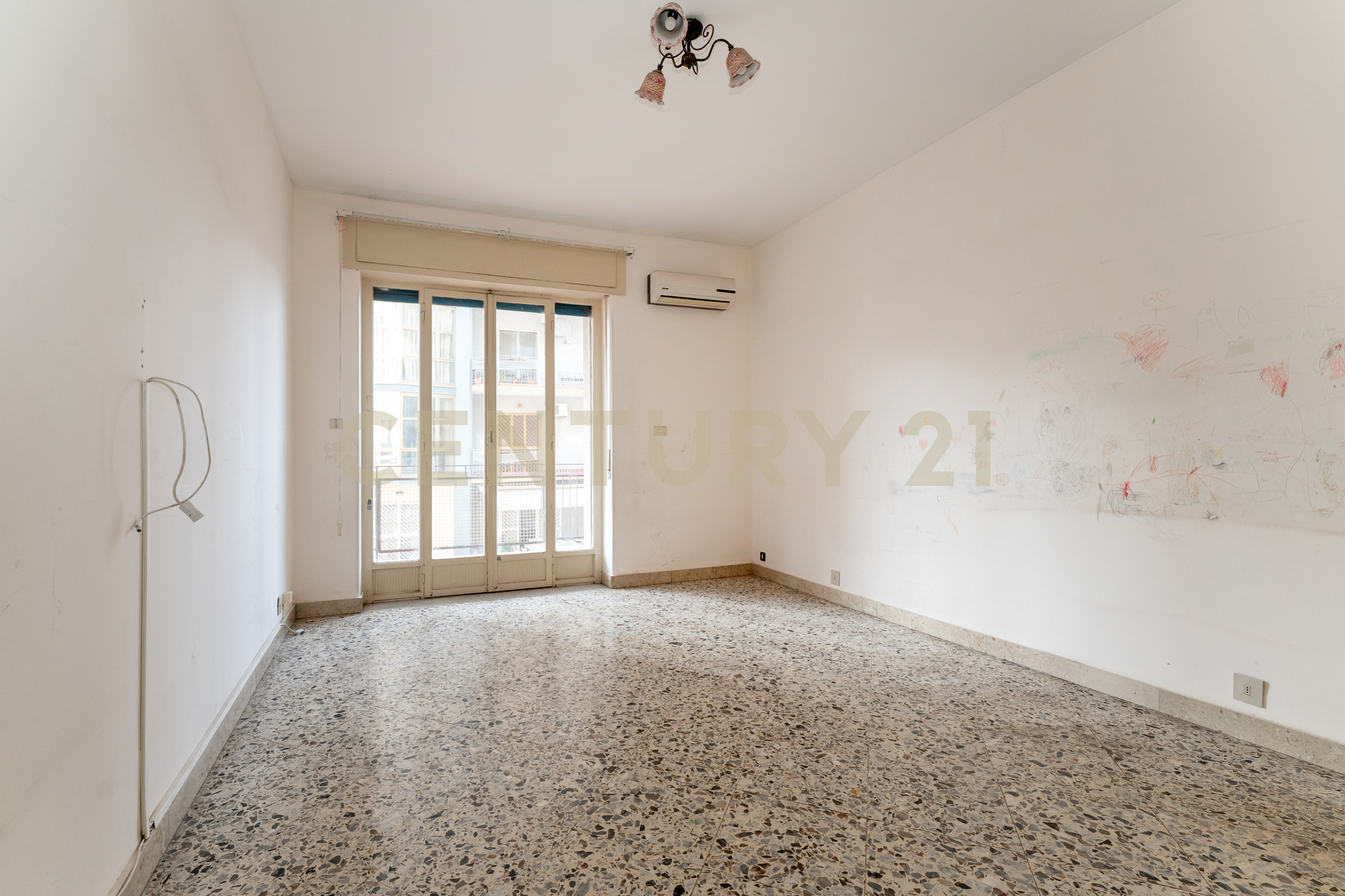 Trilocale da ristrutturare in via gorizia 37, Catania