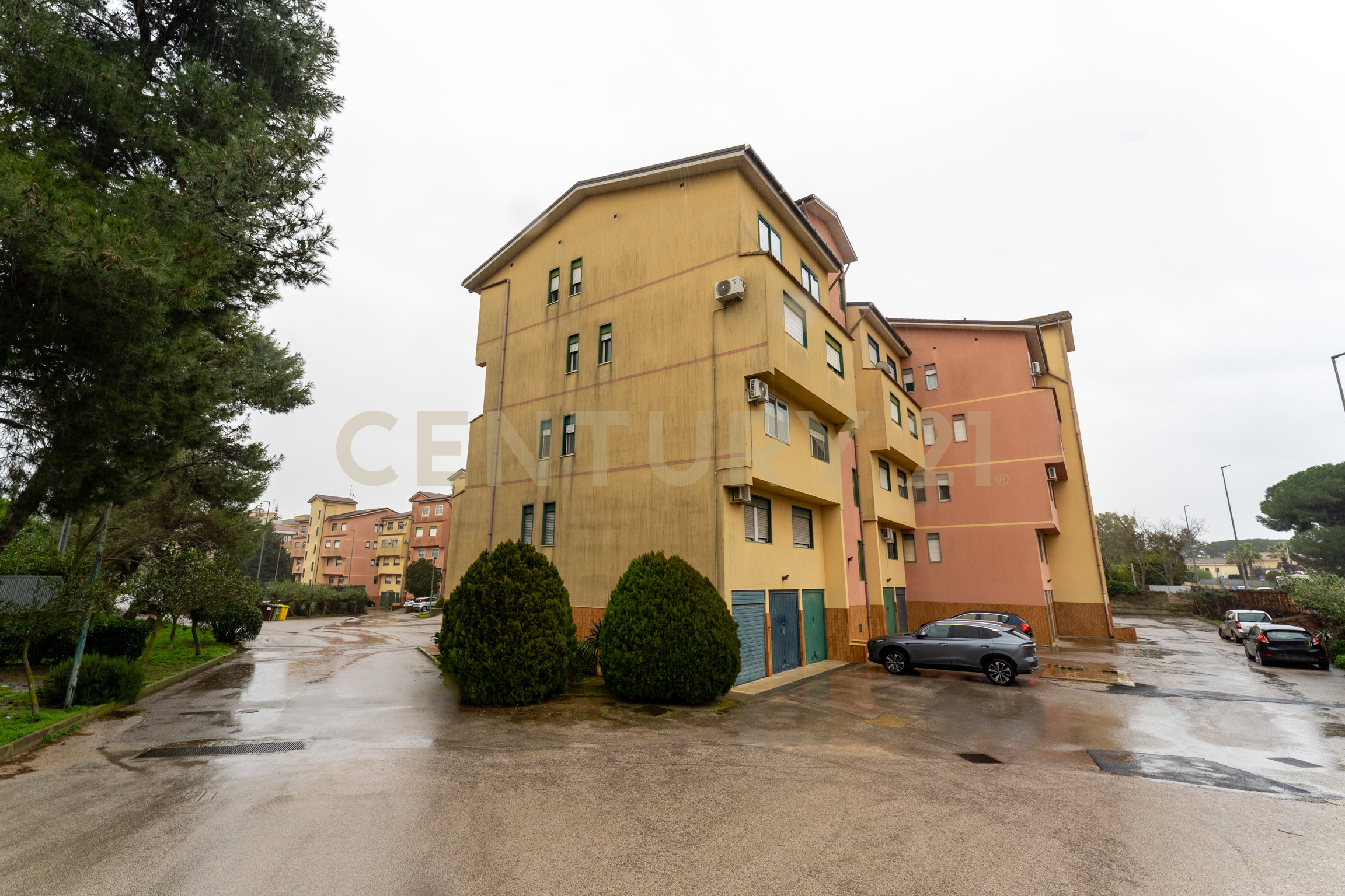 Quadrilocale con box in via fisicara 23, Caltagirone