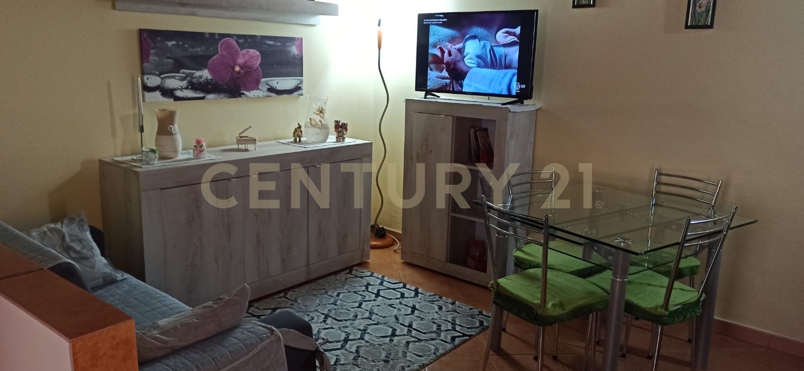 Casa indipendente con terrazzo in via della vittoria, Lentini