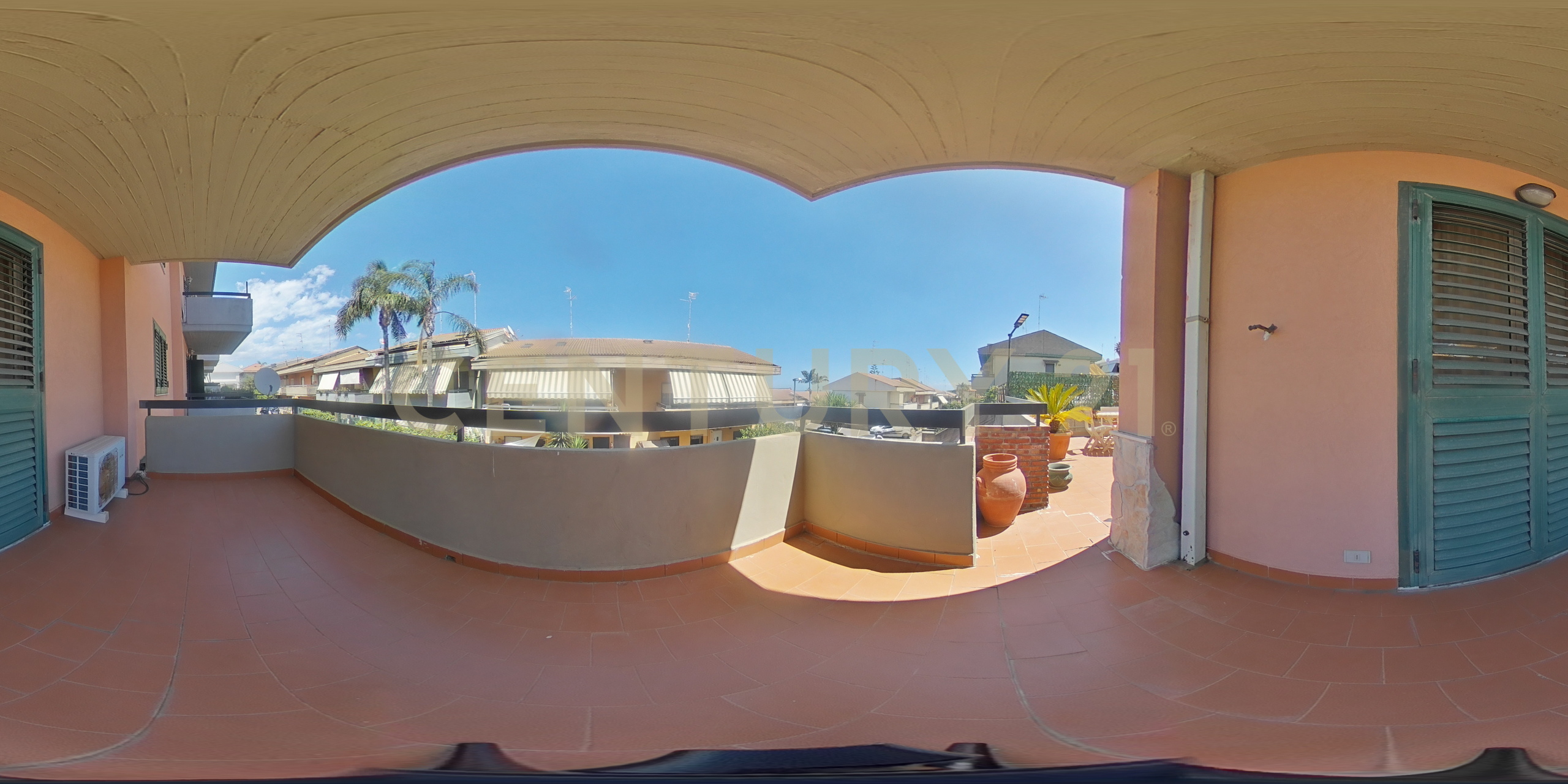 Casa indipendente con giardino in via vampolieri 34m, Aci Catena