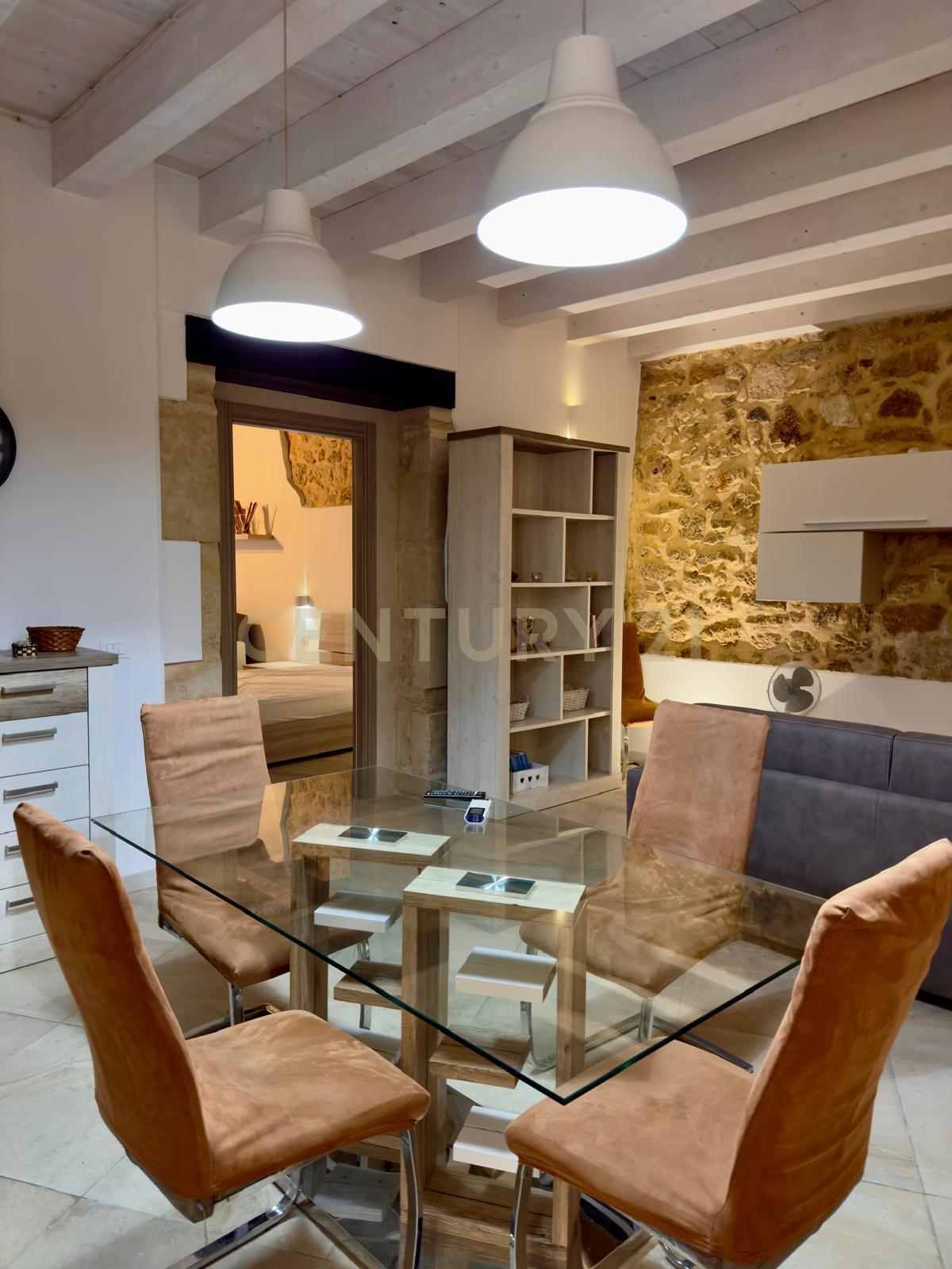 Casa indipendente in vendita in via salomone 30, Siracusa