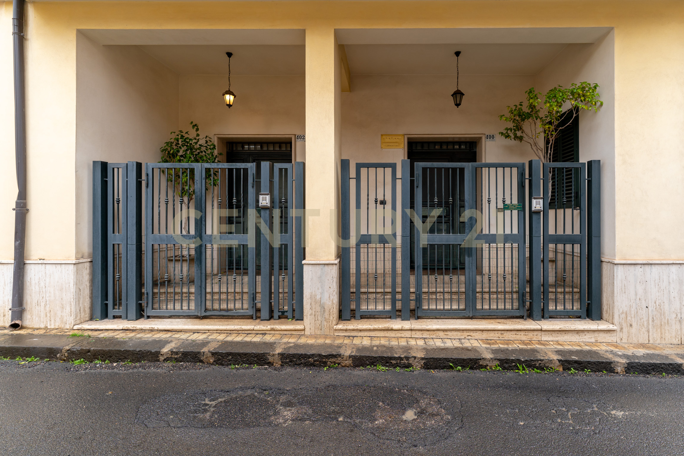 Trilocale con box doppio in via archimede sn, Carlentini