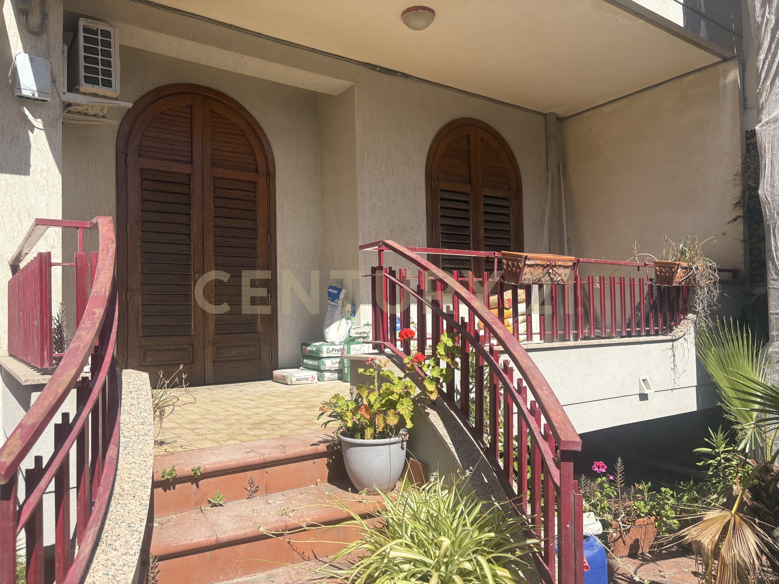 Appartamento con terrazzo in via francesco baracca 59, Riposto