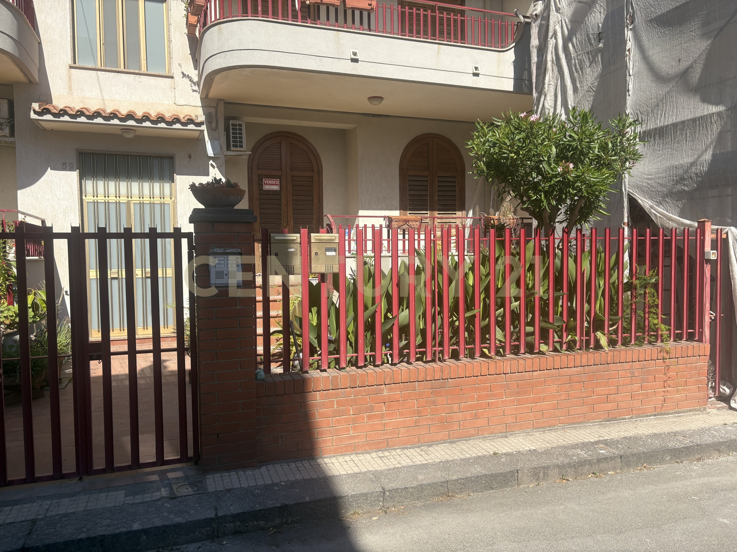 Appartamento con terrazzo in via francesco baracca 59, Riposto