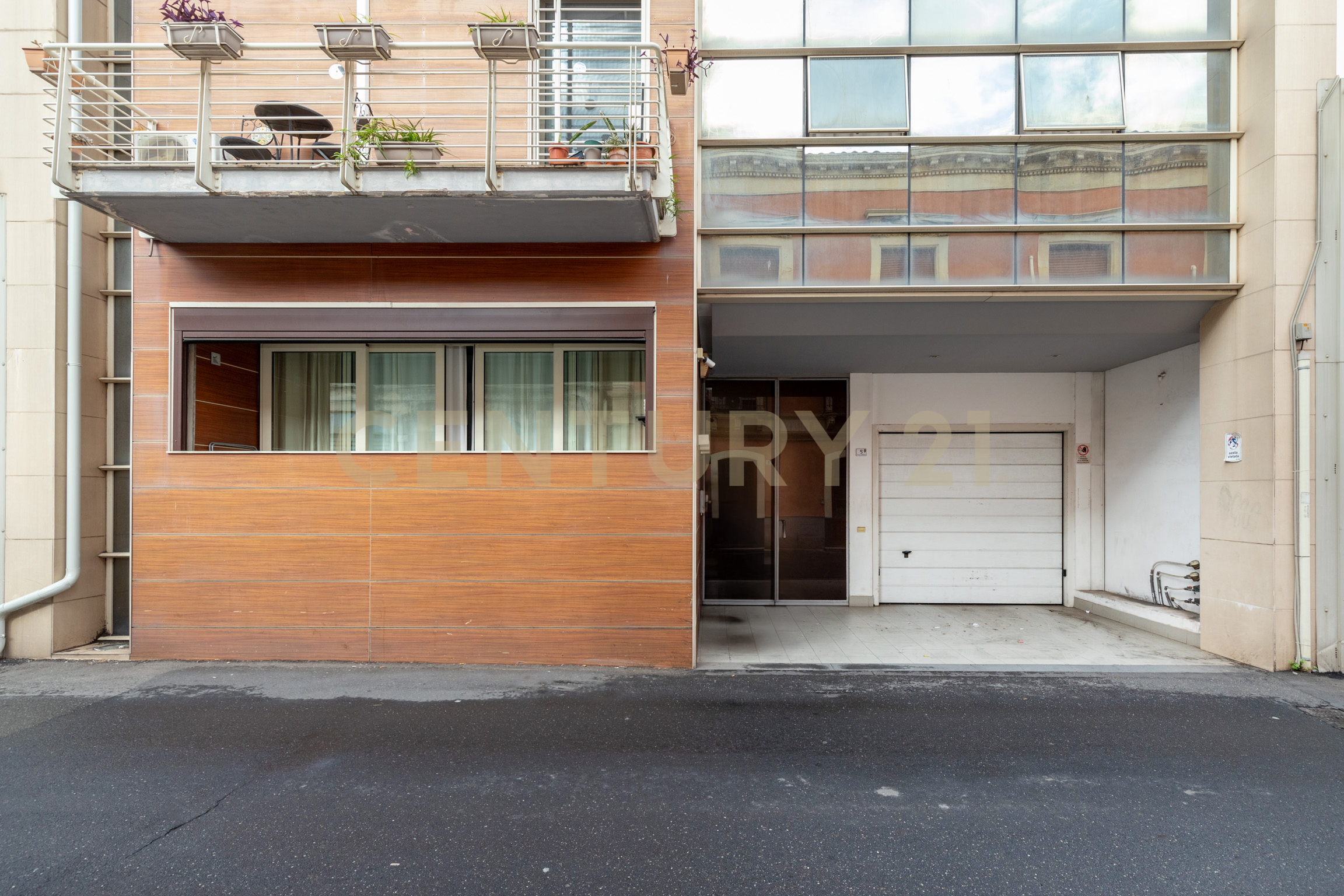 Trilocale con giardino in via ruggero leoncavallo 5, Catania