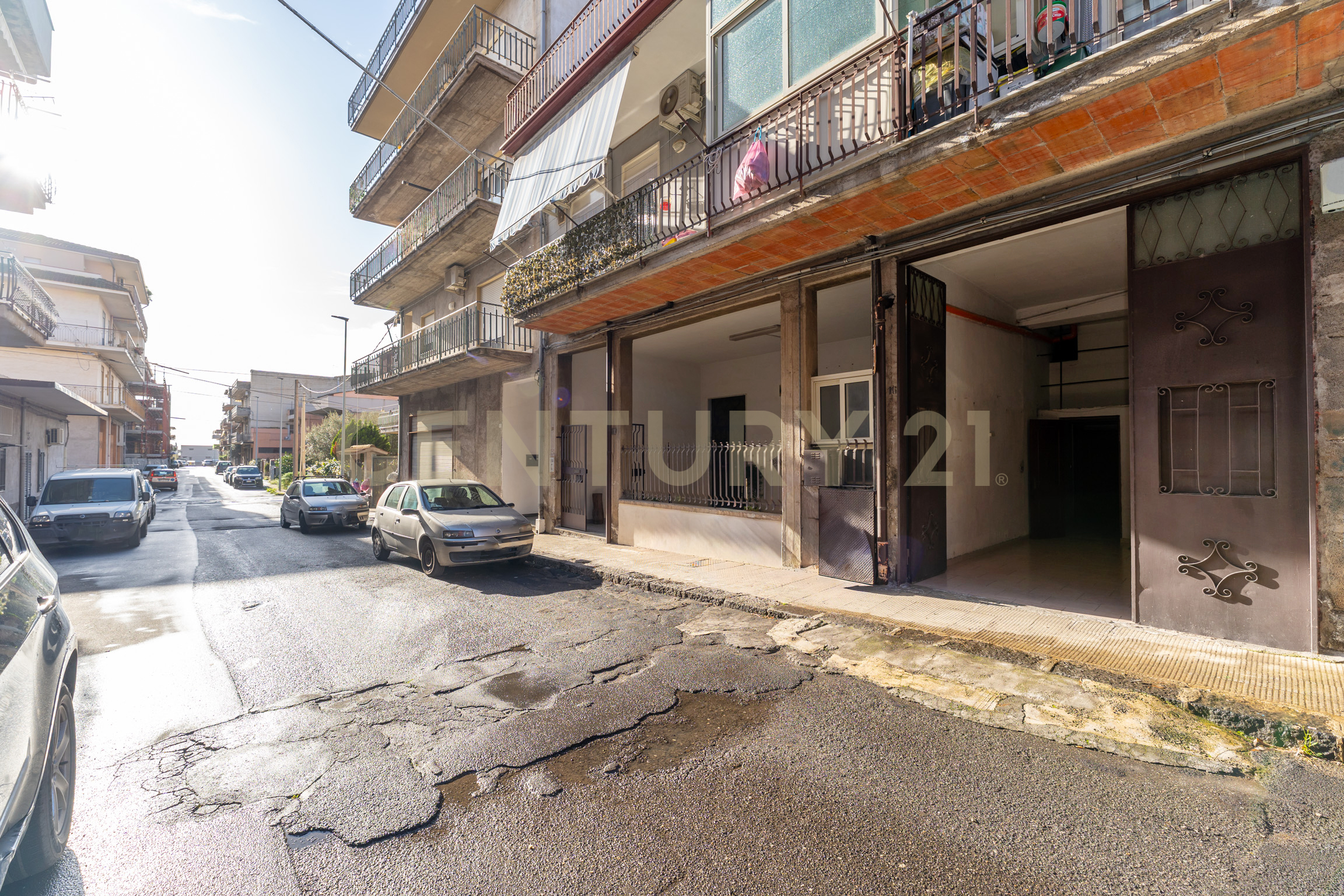 Quadrilocale con terrazzo in via p. gobetti 8, Adrano