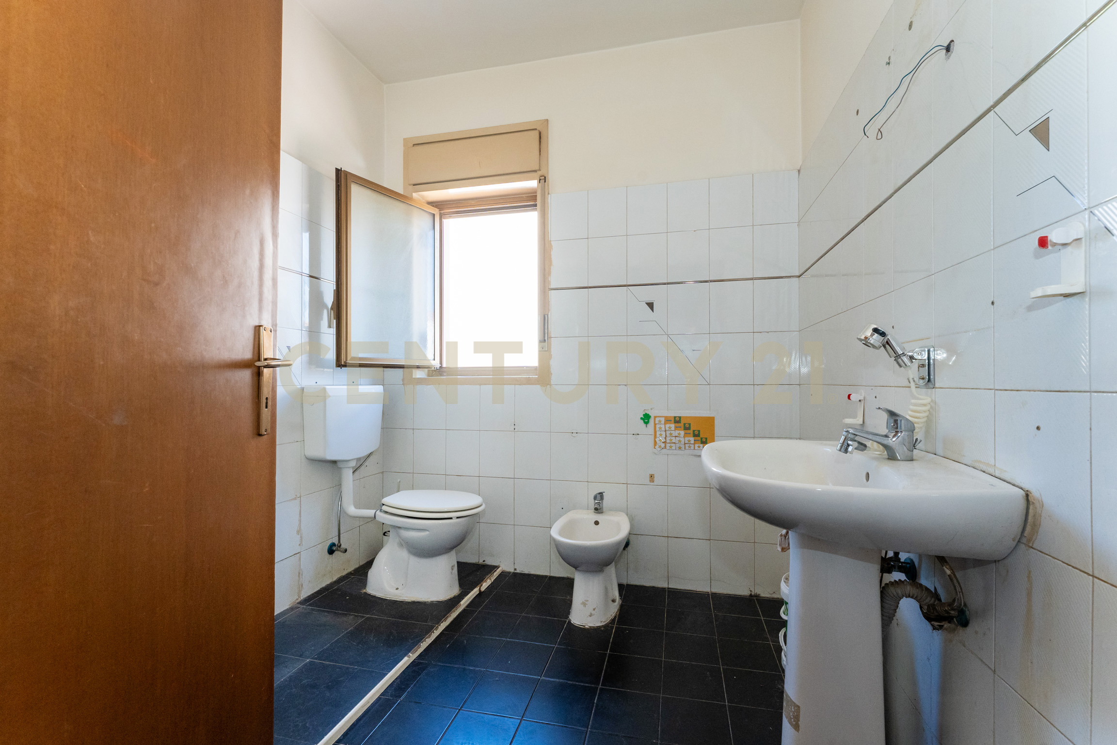 Trilocale in vendita in via firenze 112, Aci Castello