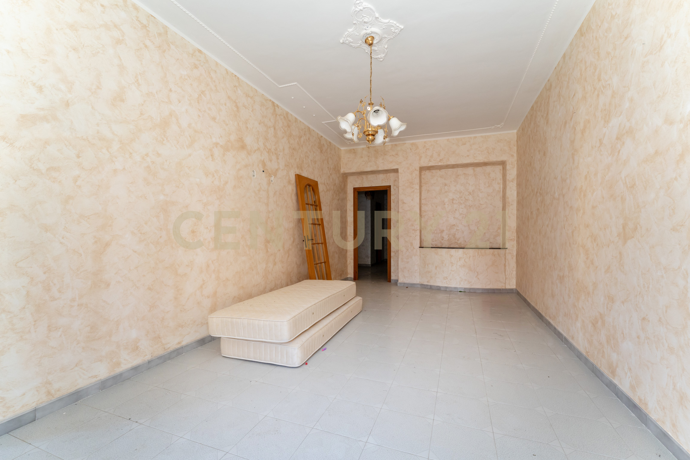 Stabile/Palazzo con terrazzo in via eraclea 82, Lentini