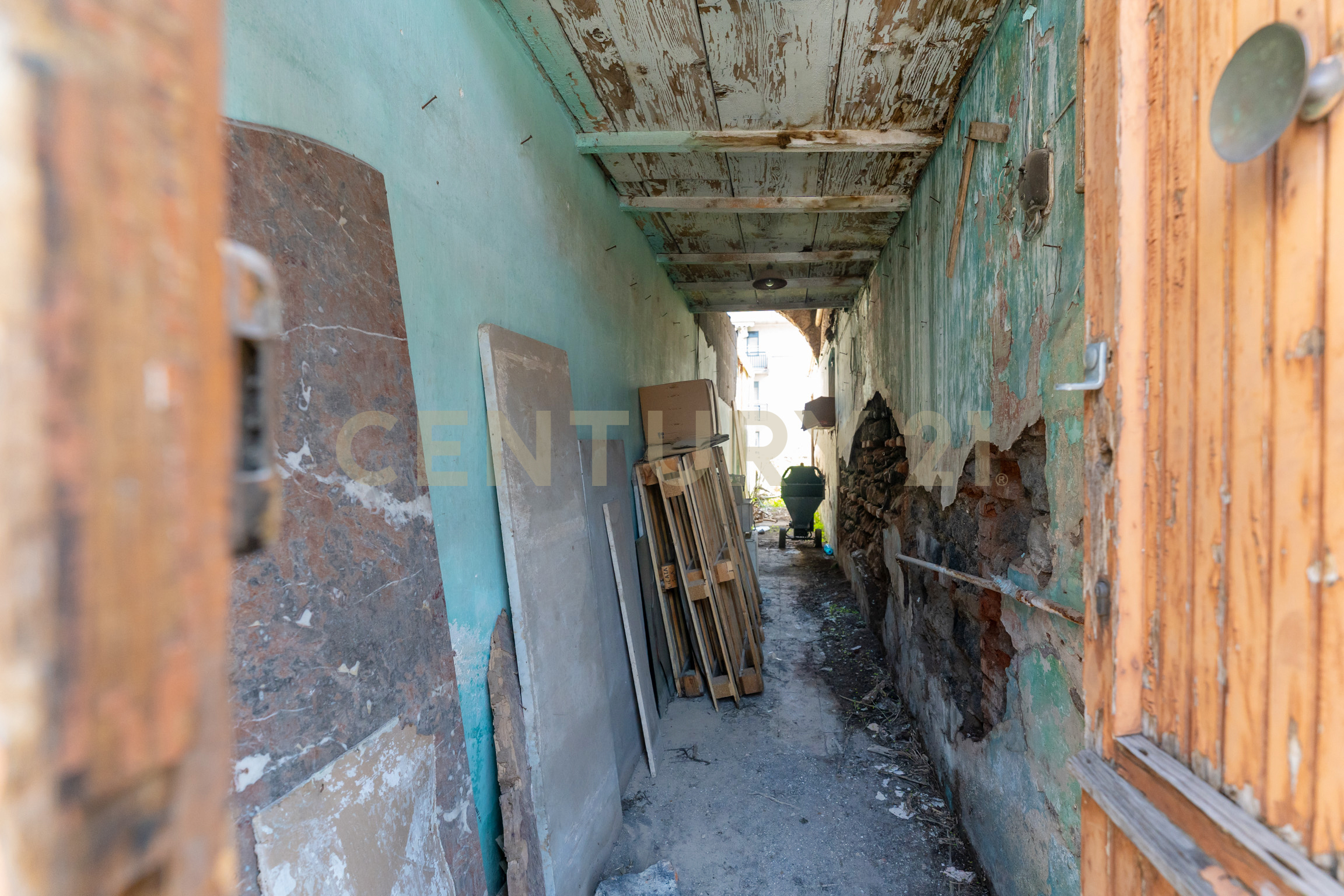 Casa indipendente con giardino in via galileo ferraris 9, Catania