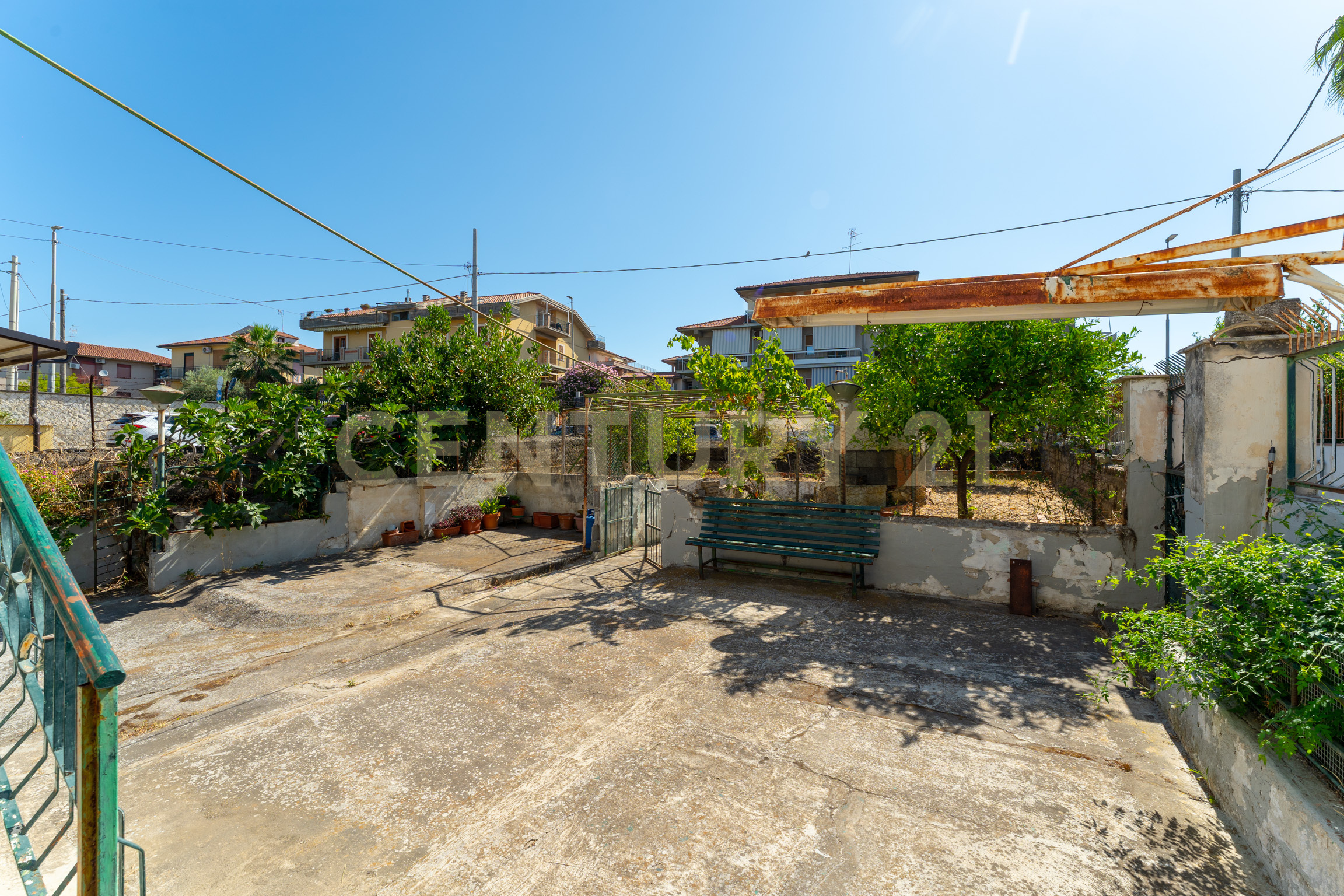 Villa con giardino in via macello 47, Catania