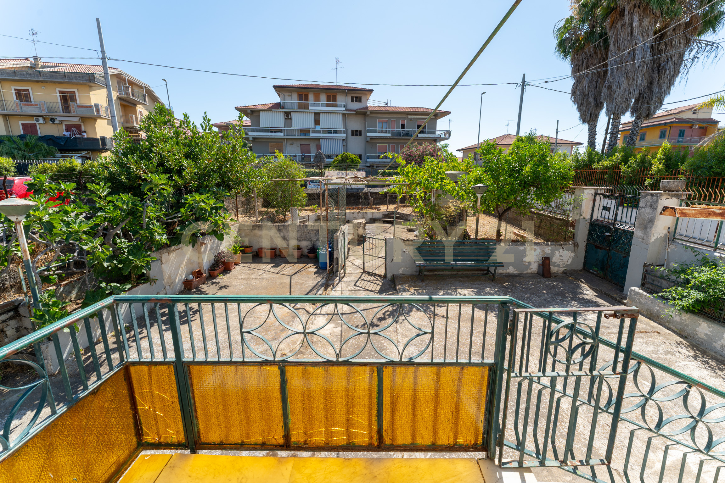 Villa con giardino in via macello 47, Catania