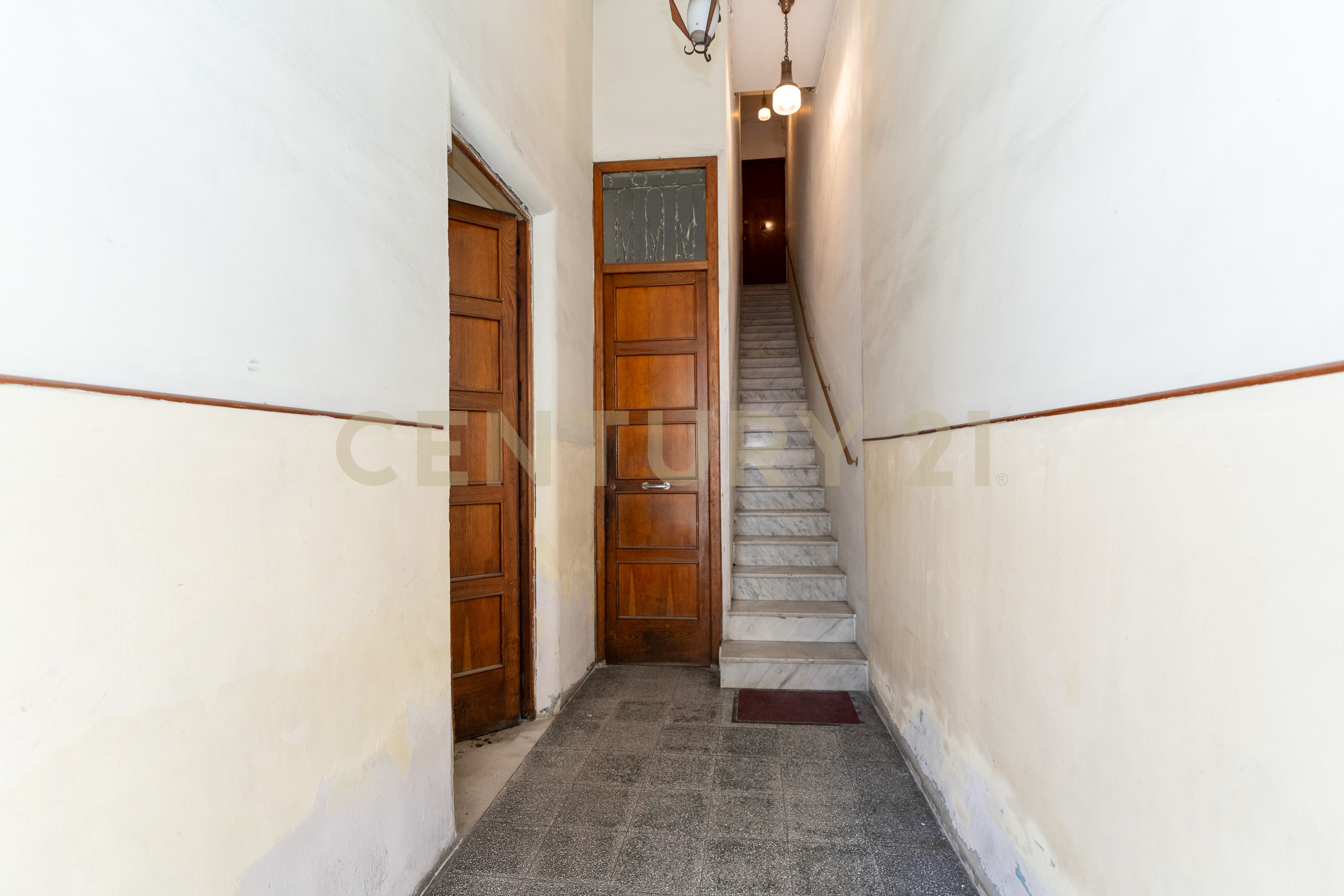 Appartamento con terrazzo in via del santuario 56, Valverde