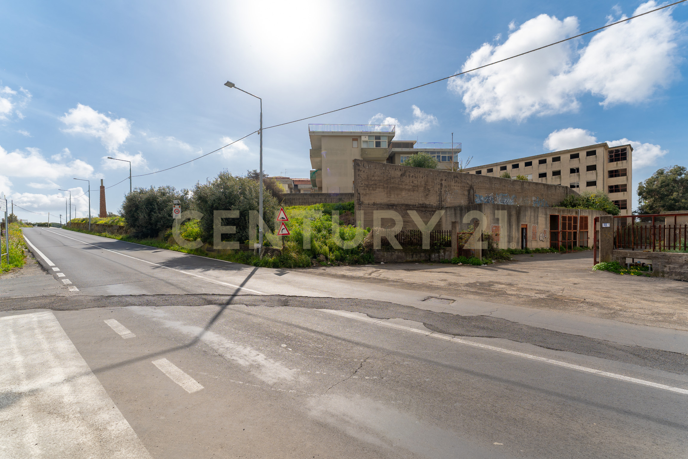 Stabile/Palazzo da ristrutturare in sp13 53, Motta Sant'Anastasia