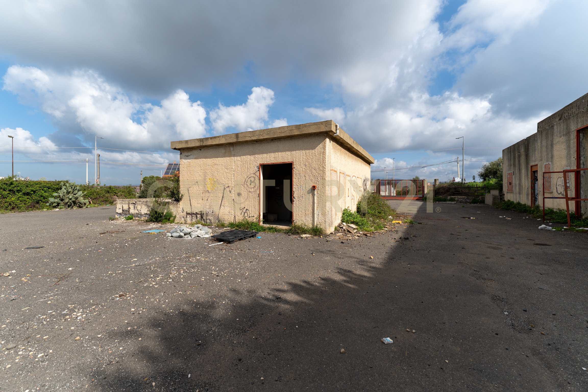 Stabile/Palazzo da ristrutturare in sp13 53, Motta Sant'Anastasia