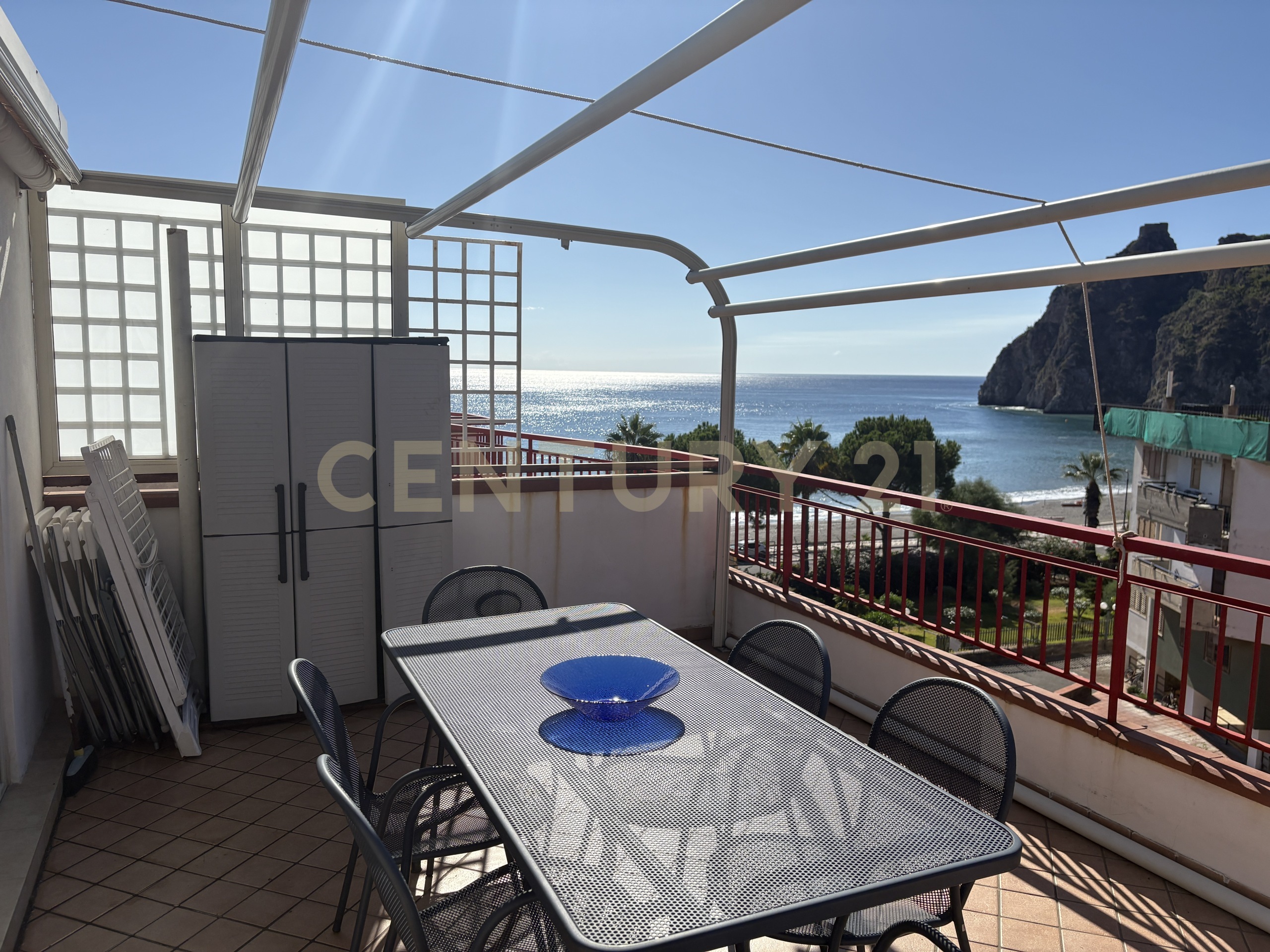 Attico vista mare in via dei normanni 2, Sant'Alessio Siculo