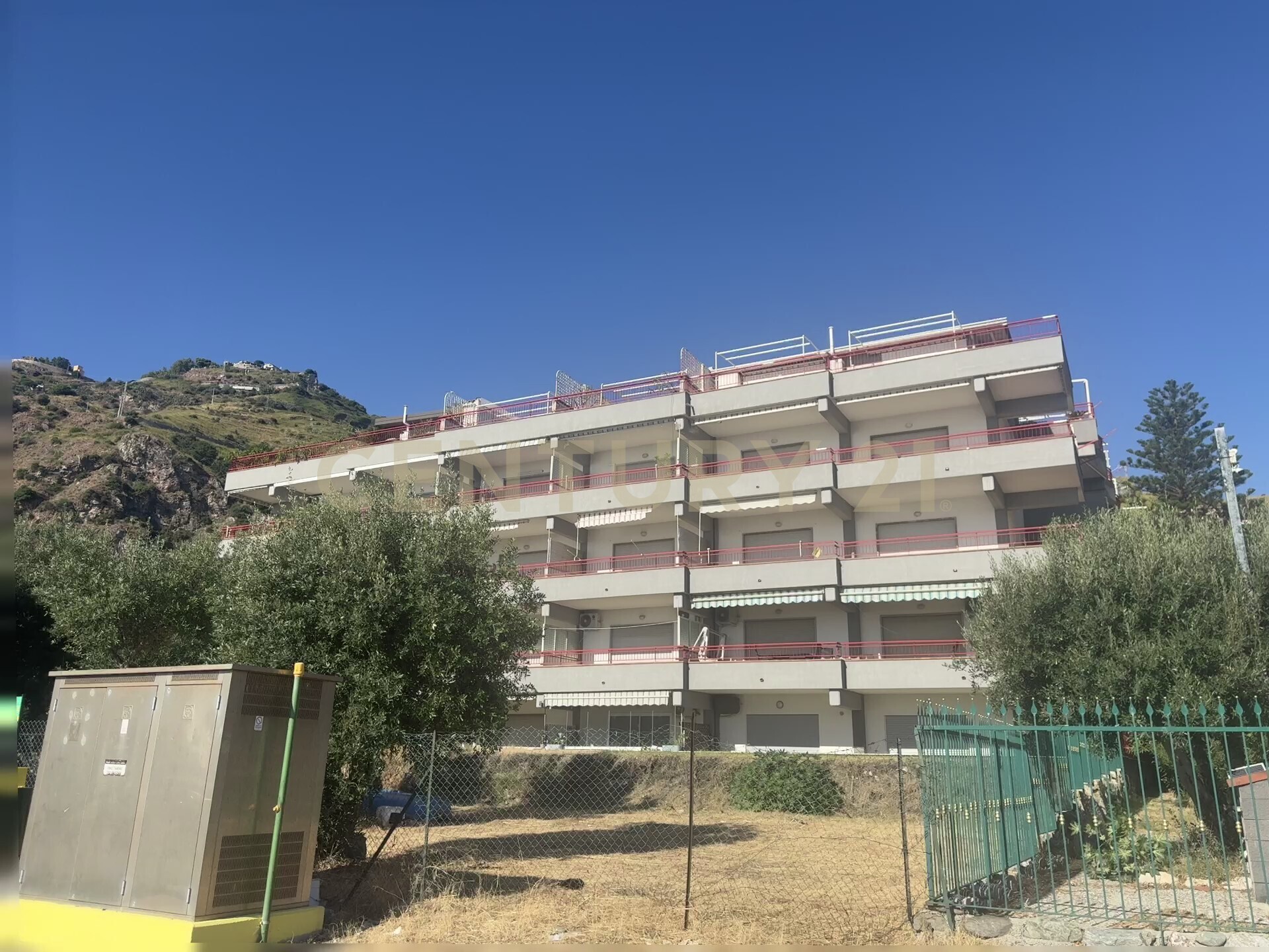 Attico vista mare in via dei normanni 2, Sant'Alessio Siculo