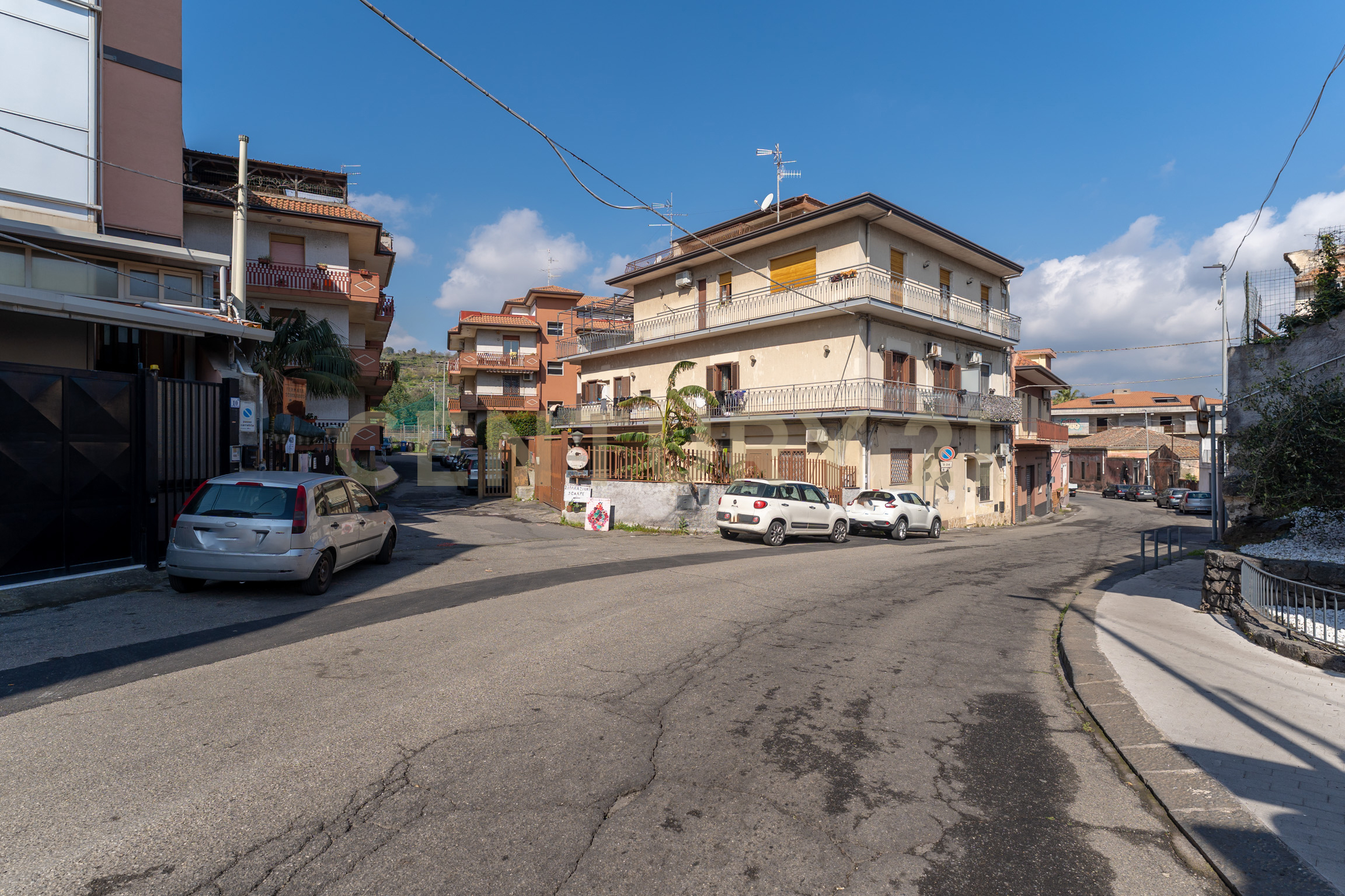 Attico vista mare in via finocchiari 12, Aci Catena