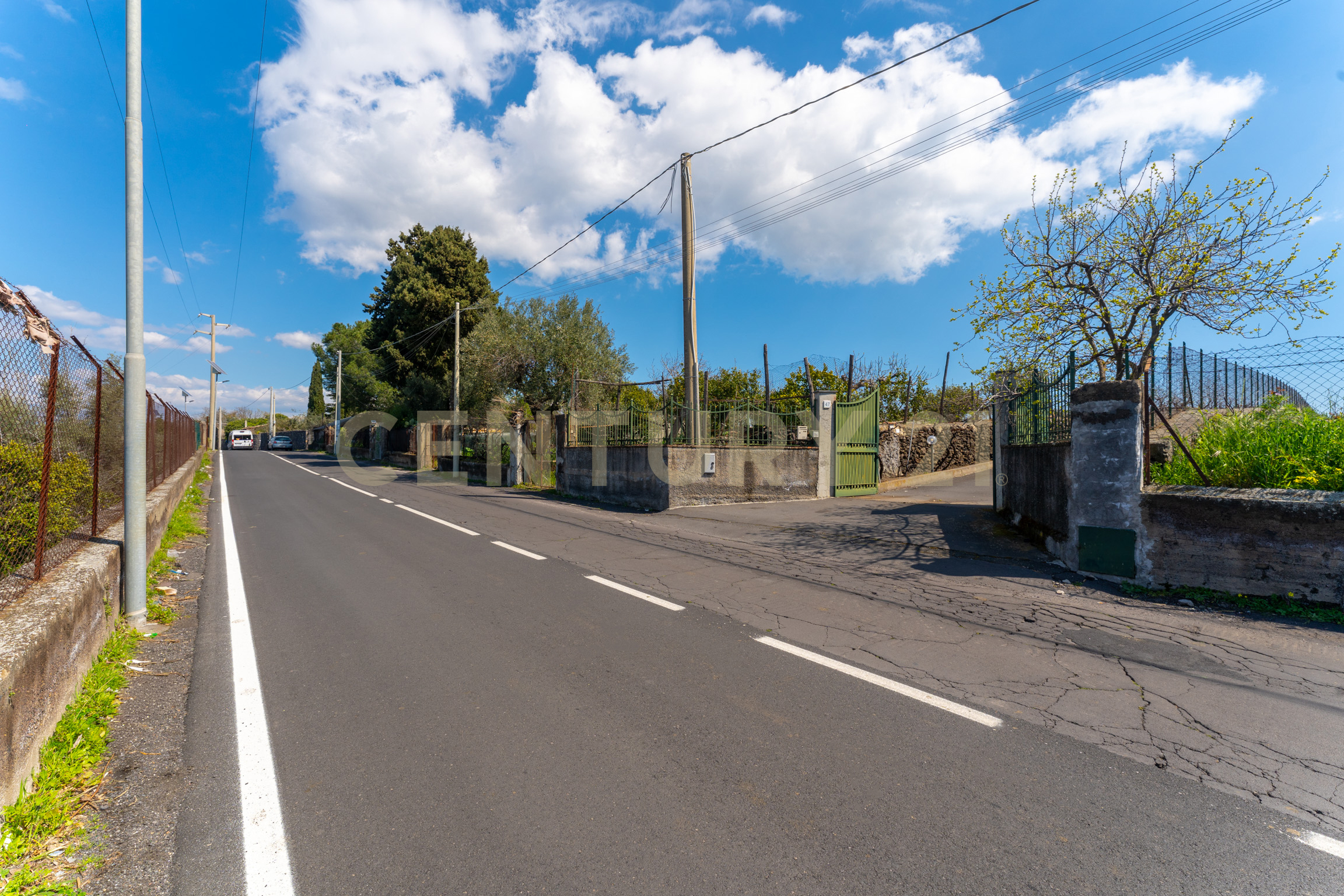 Villa con giardino in via ramondetta 47, Aci Sant'Antonio