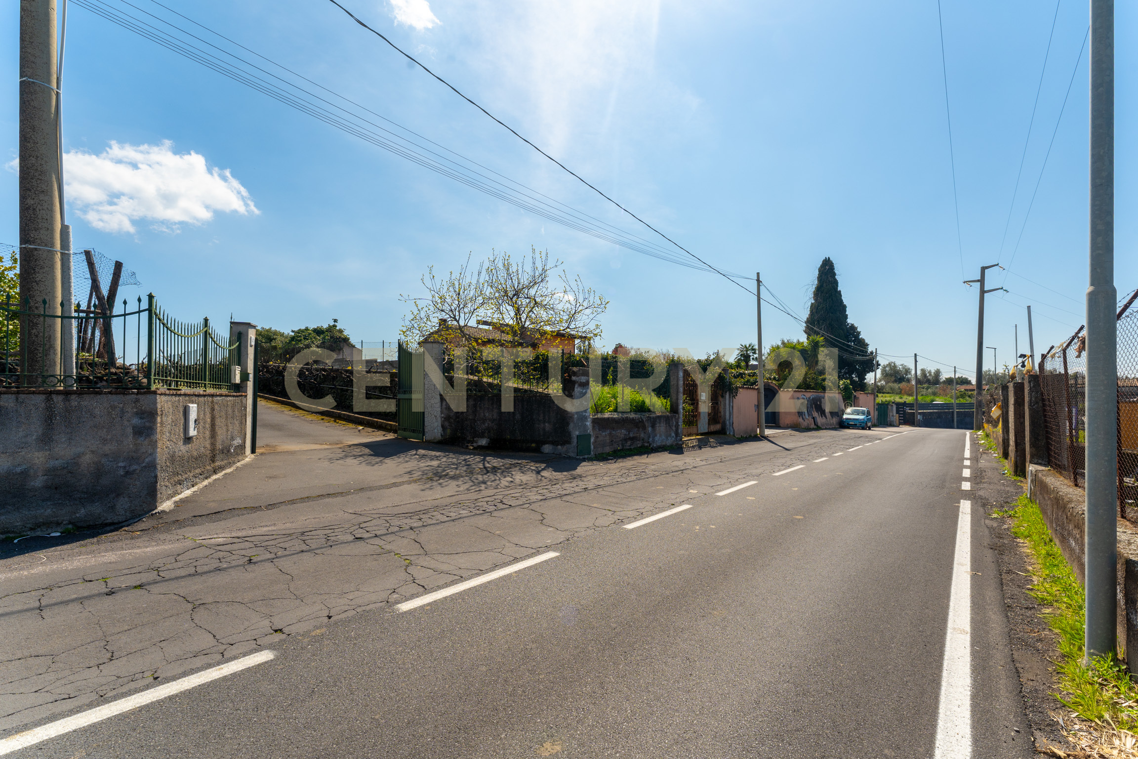 Villa con giardino in via ramondetta 47, Aci Sant'Antonio