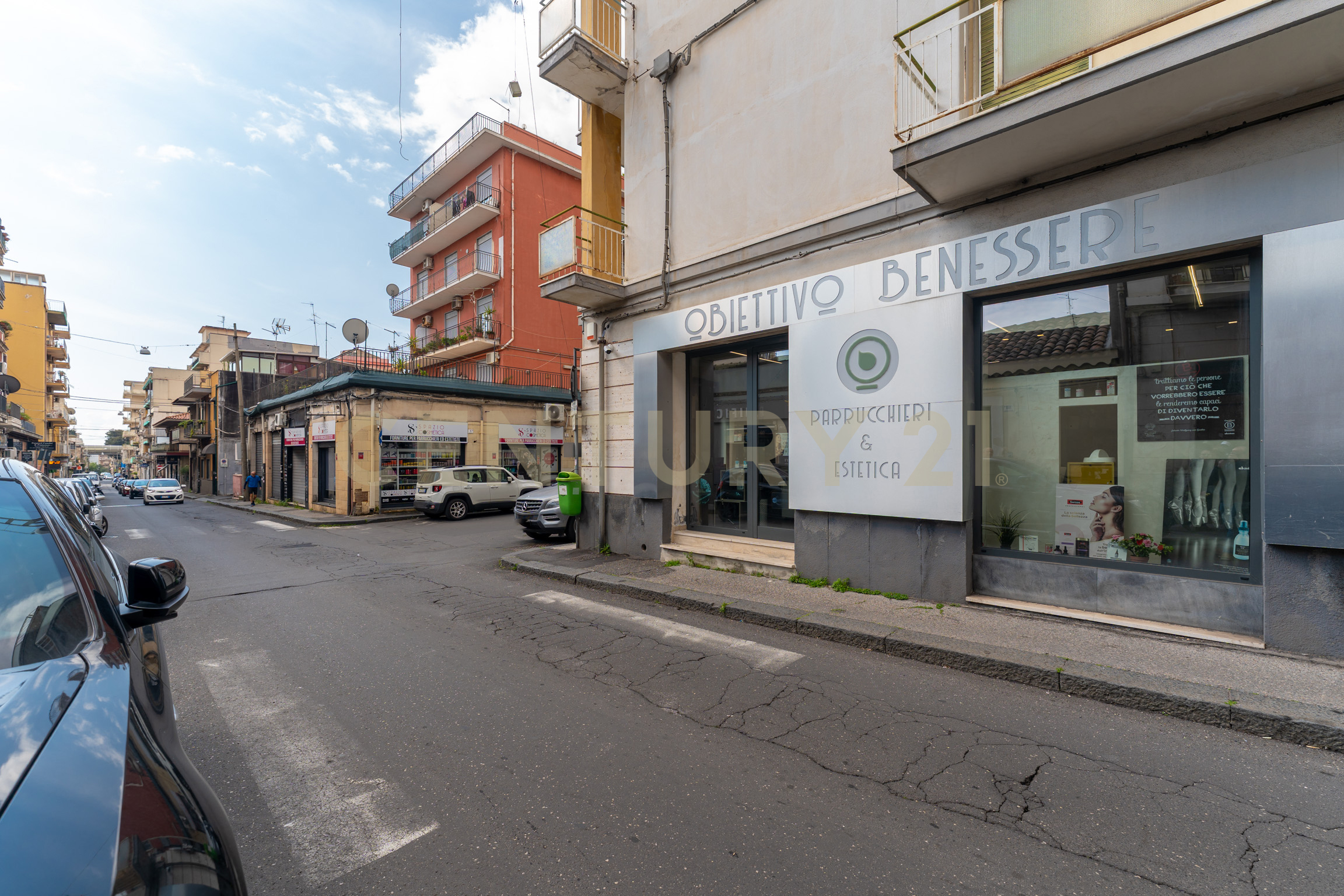 Locale commerciale ristrutturata in via del bosco 163, Catania