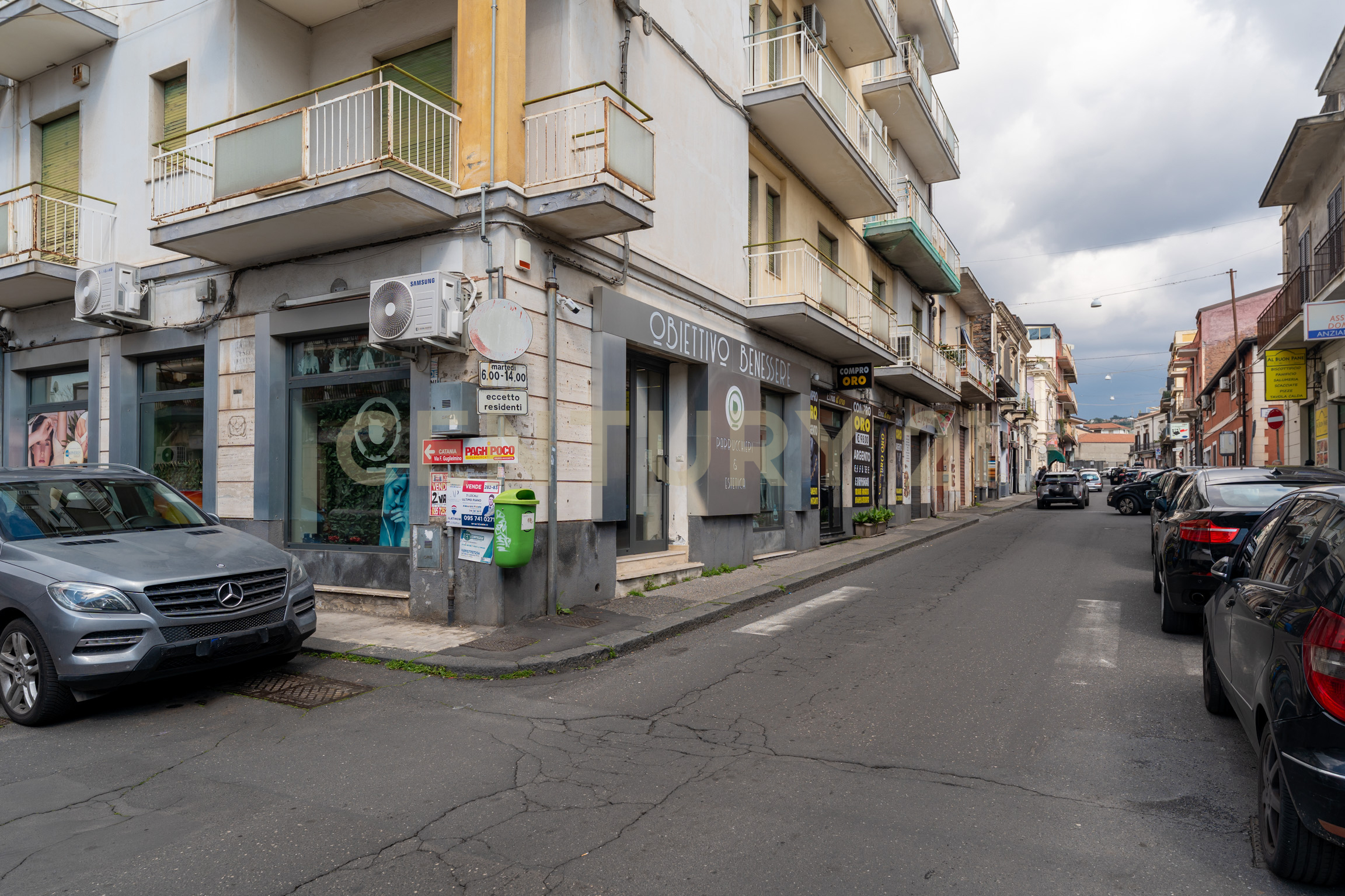 Locale commerciale ristrutturata in via del bosco 163, Catania