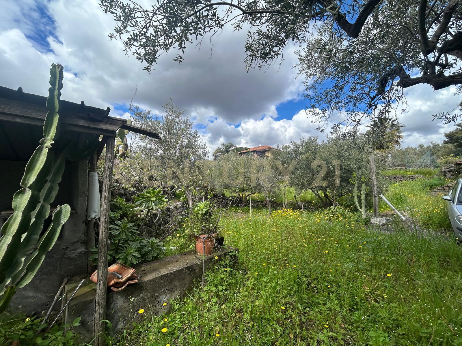 Terreno Edificabile nuovo in viale giovanni falcone 9, Camporotondo Etneo