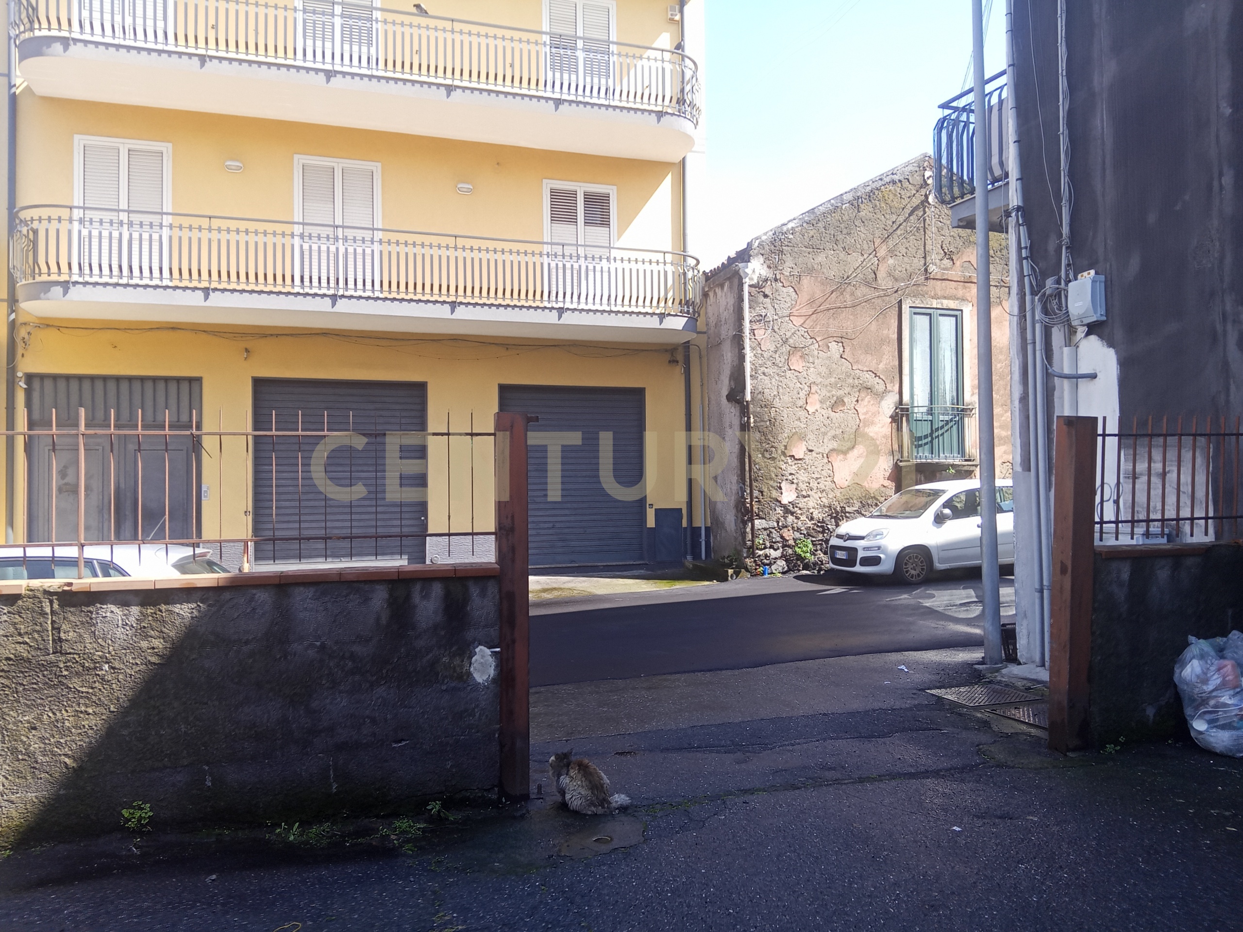 Bilocale ristrutturato in via spirito santo 51, Aci Sant'Antonio