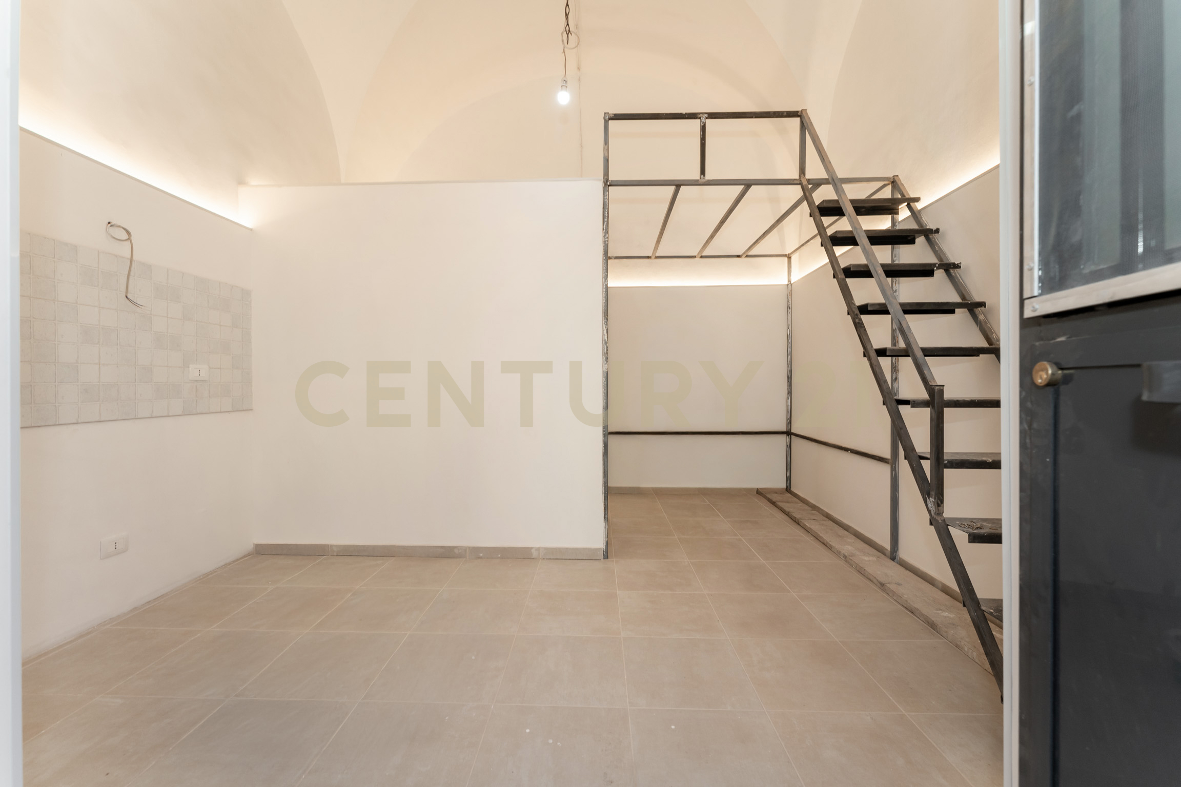 Monolocale ristrutturato in via sisto 72, Catania