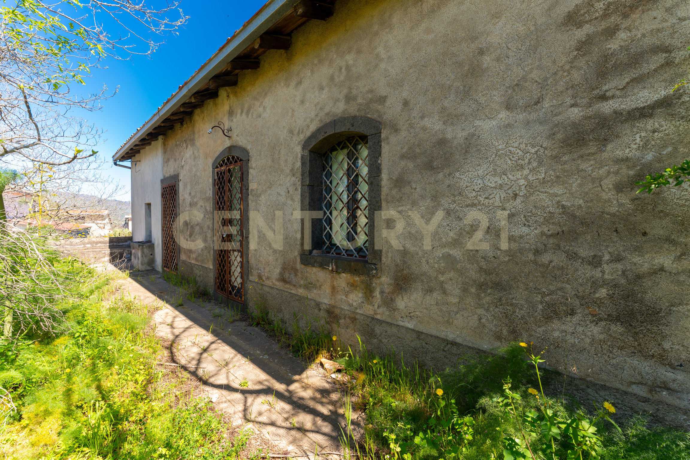 Casa indipendente con giardino in via panebianco 20, Catania