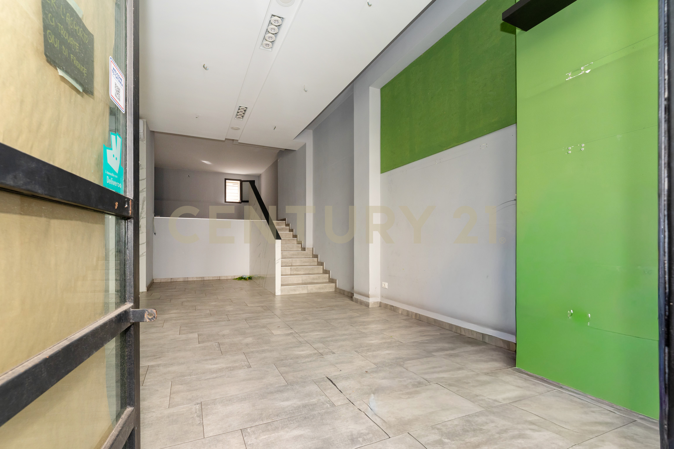 Locale commerciale in vendita in via mario sangiorgi 56, Catania