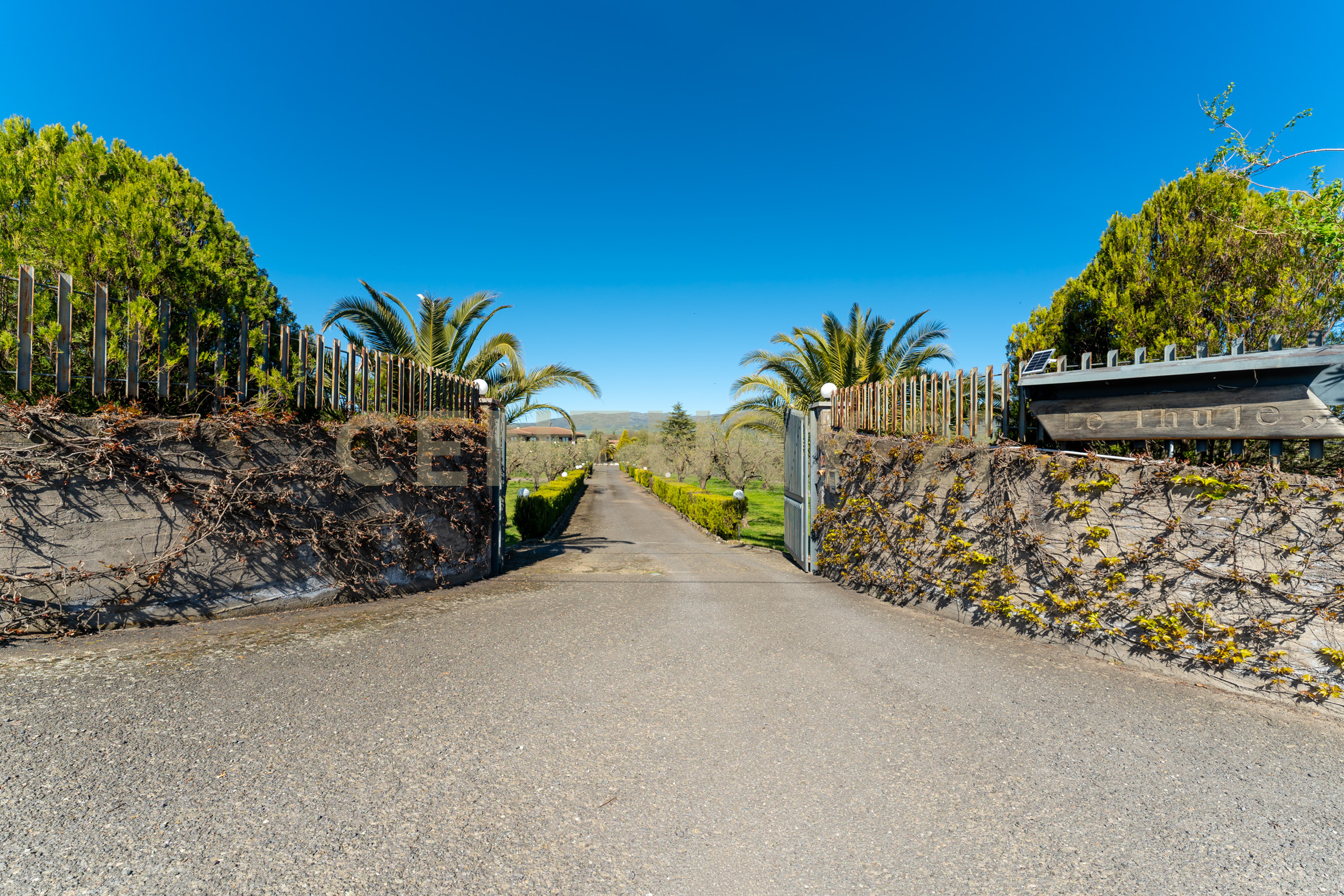 Villa con giardino in strada comunale calderara 5, Randazzo