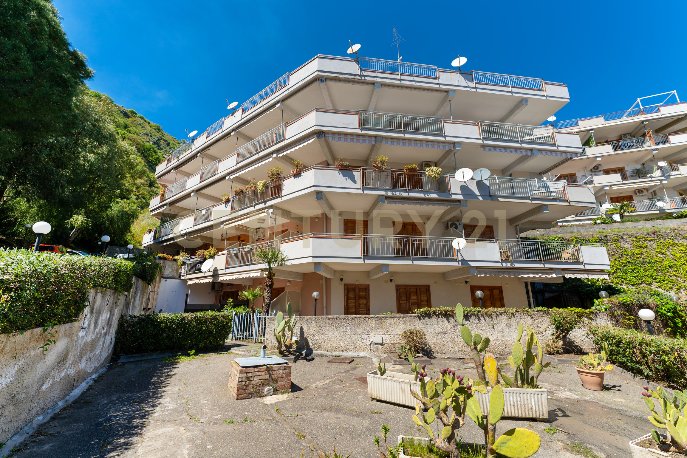 Bilocale con terrazzo in contrada sillemi, Letojanni