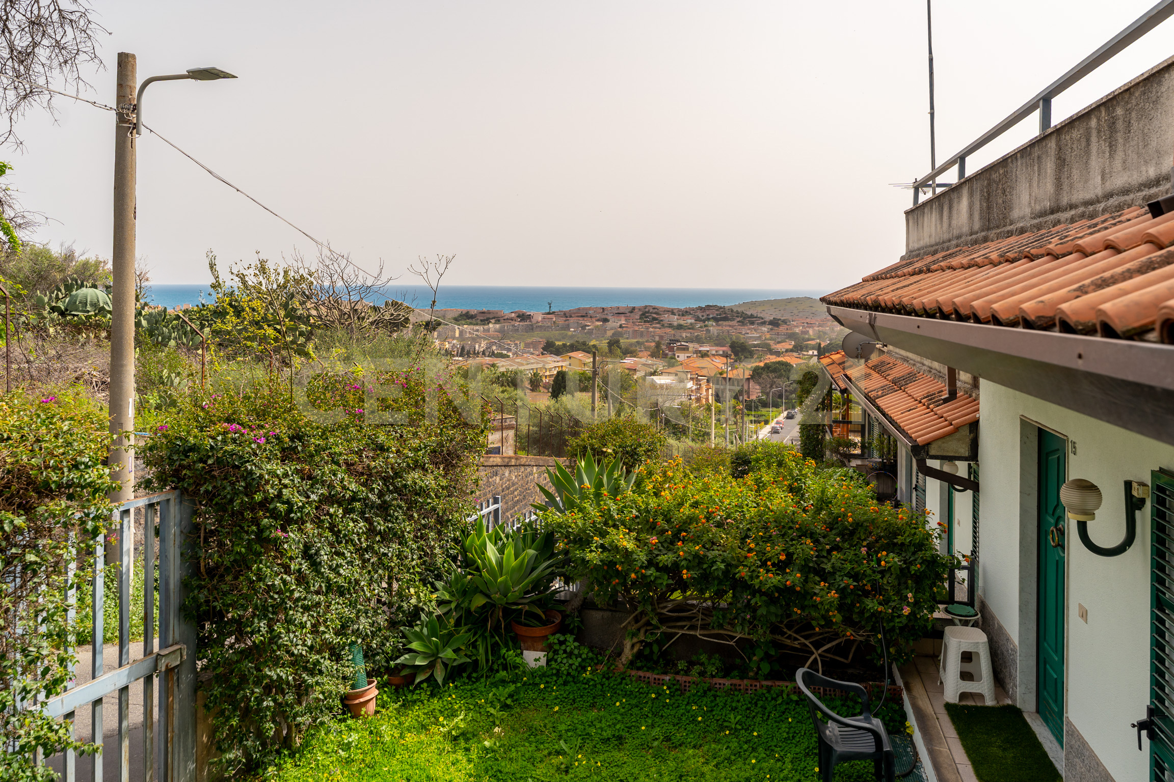 Villa con giardino in via santa rosa da lima 17, Catania