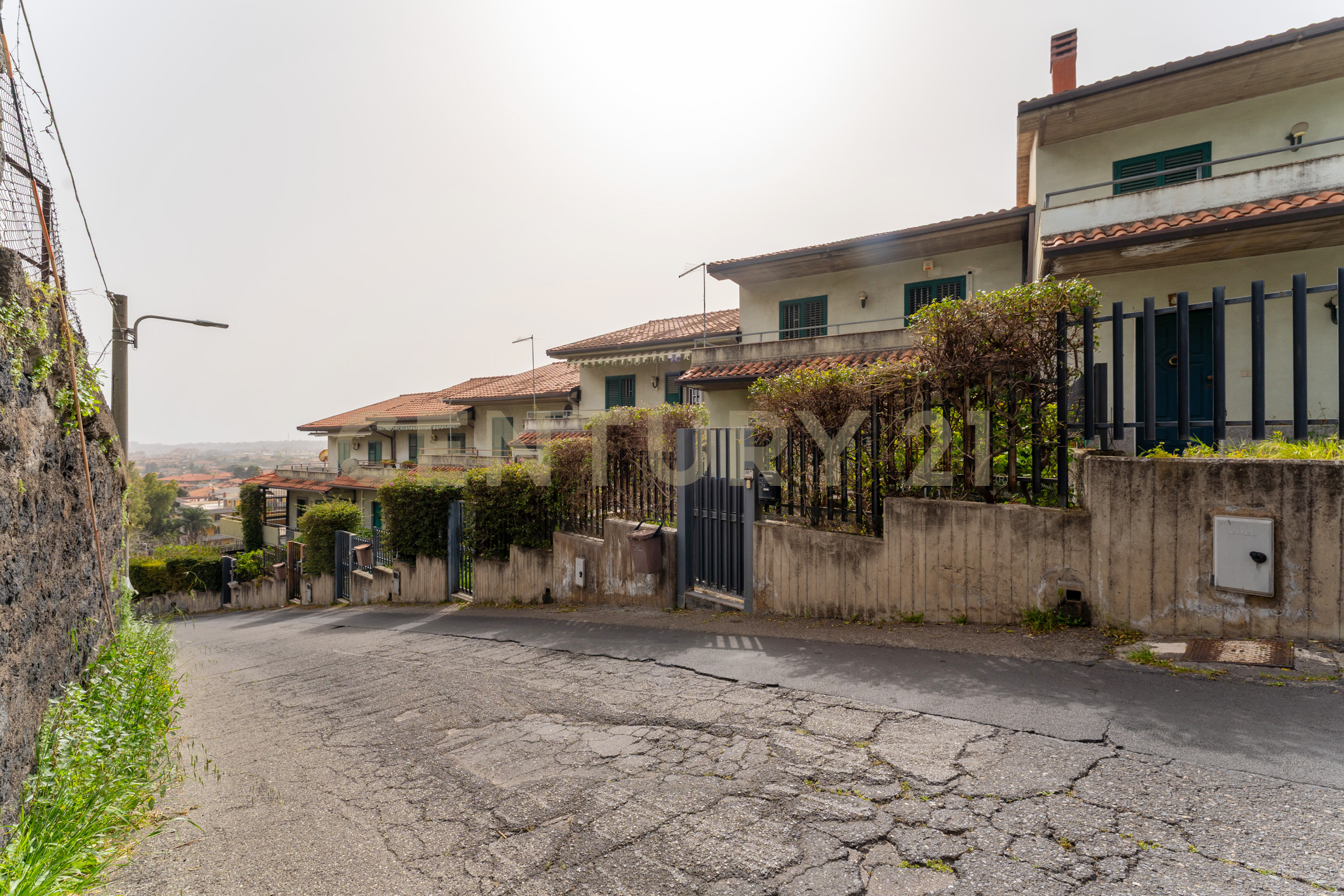 Villa con giardino in via santa rosa da lima 17, Catania