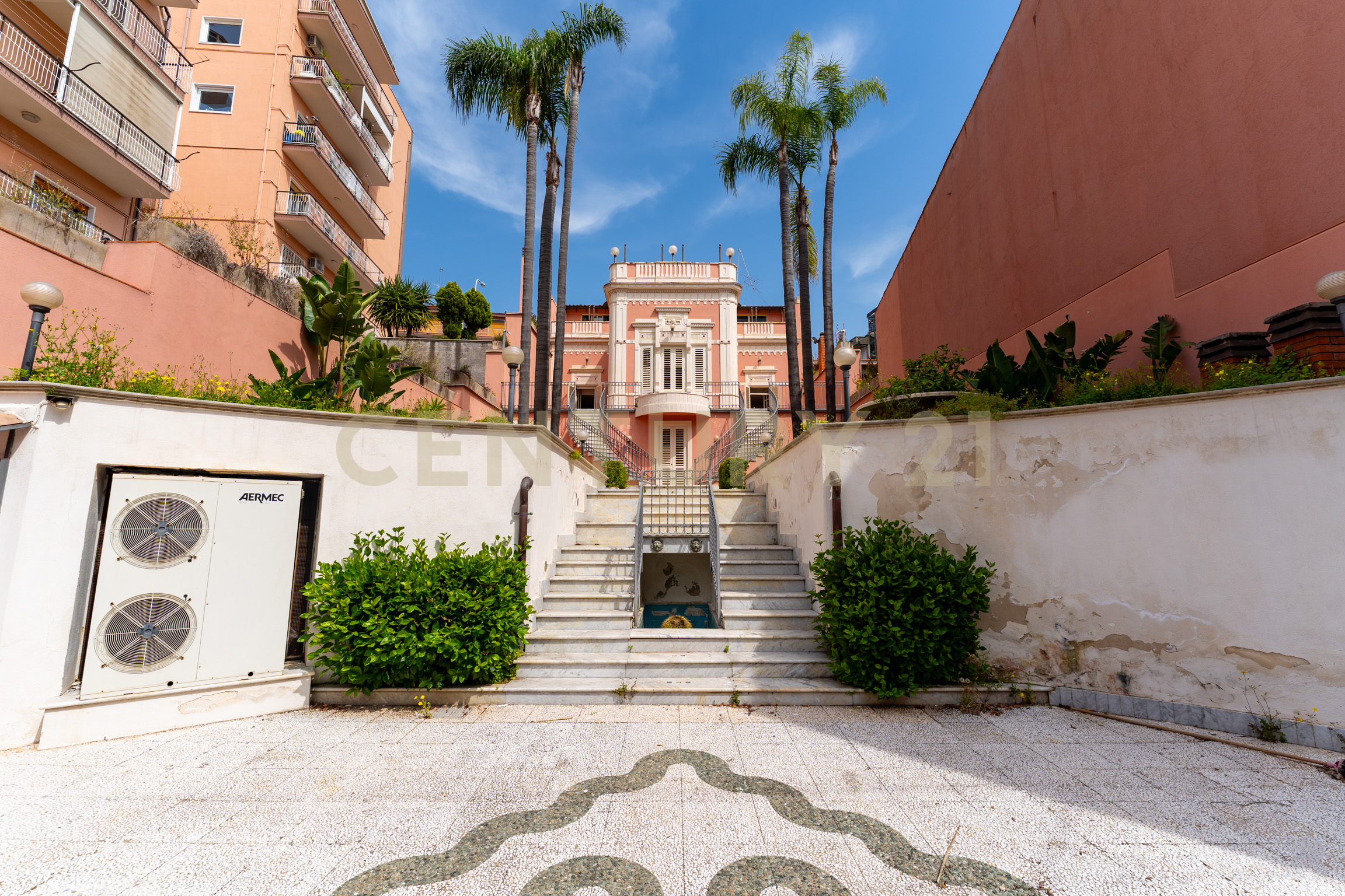 Villa con giardino in via ingegnere 130, Catania