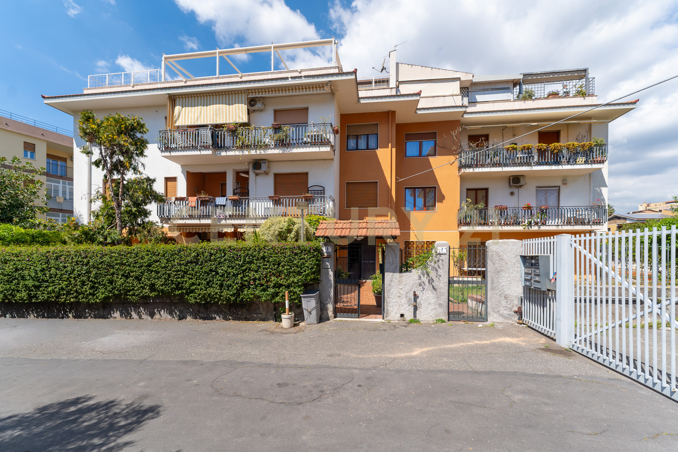 Attico con terrazzo in via salvatore di franco 5, Catania