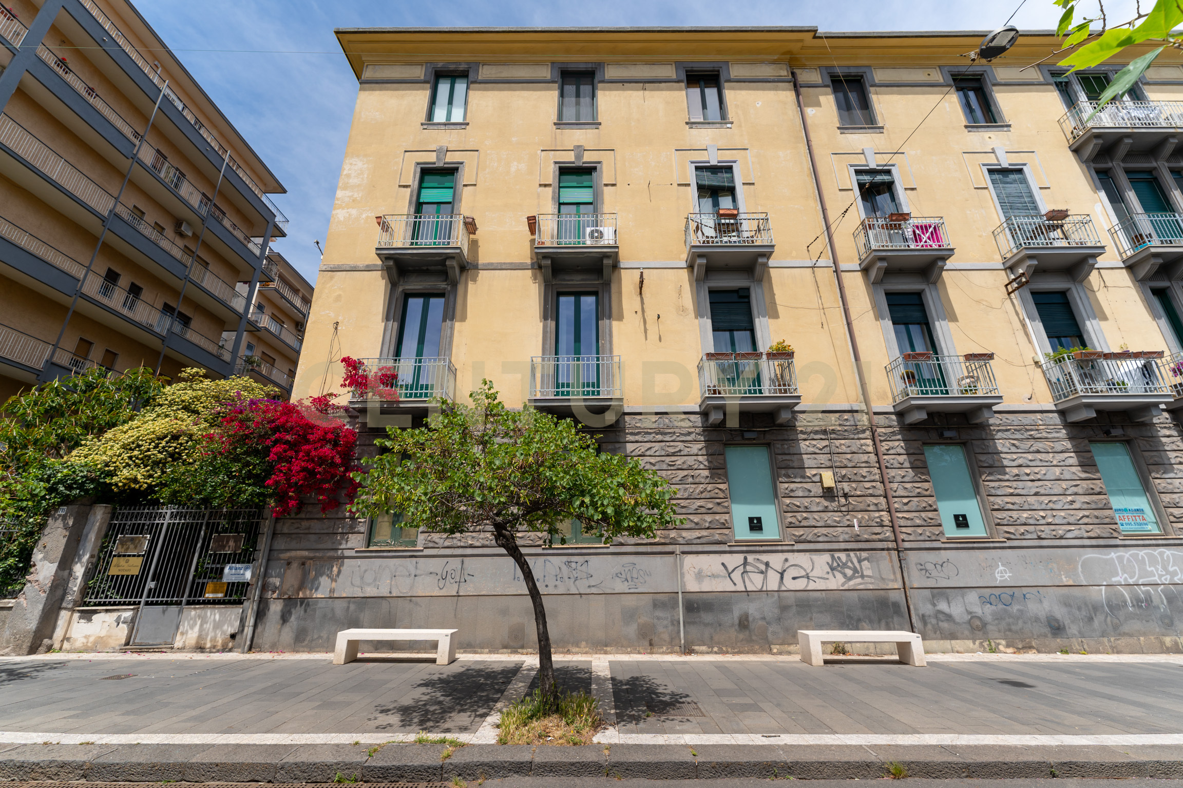 Quadrilocale con terrazzo in corso italia 205-207, Catania