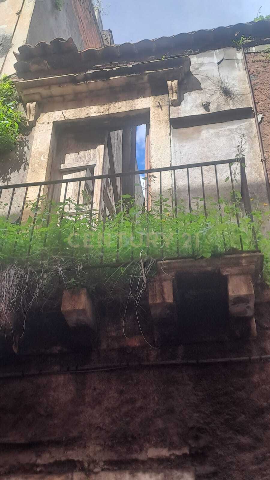 Trilocale da ristrutturare in via pistone 48b, Catania