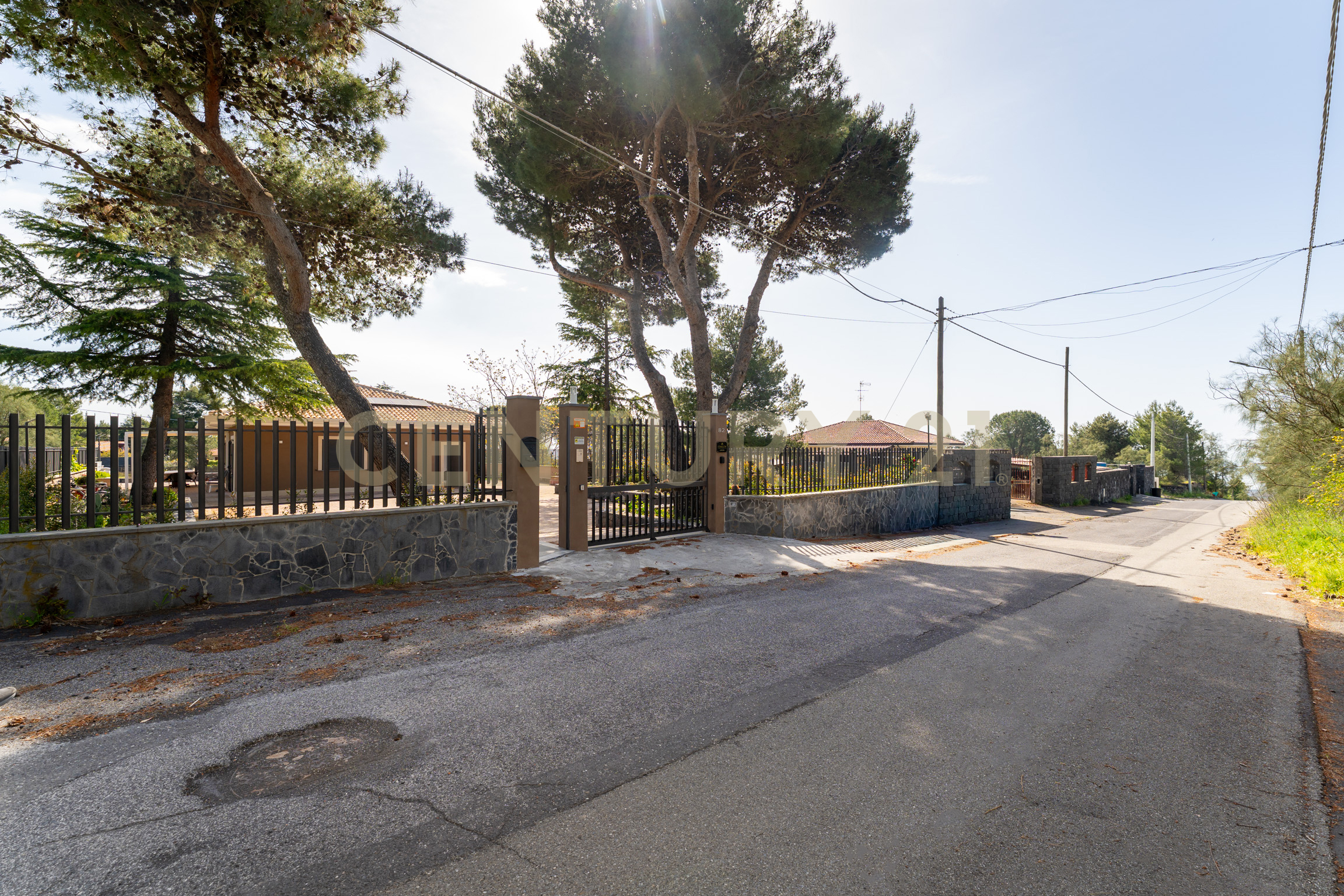 Casa indipendente con giardino in via palermo 82, Nicolosi