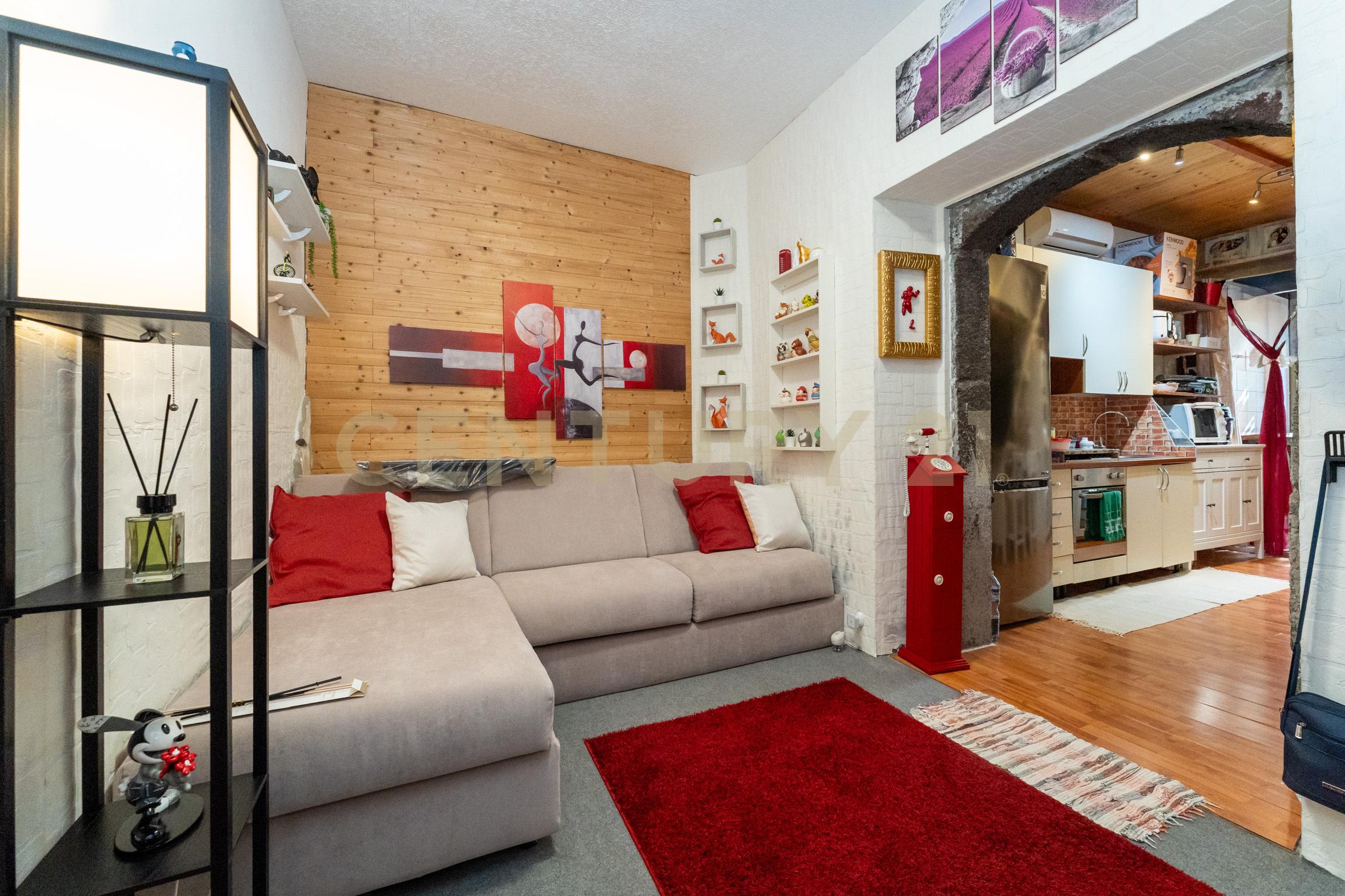 Casa indipendente con terrazzo in via nazionale, Acireale