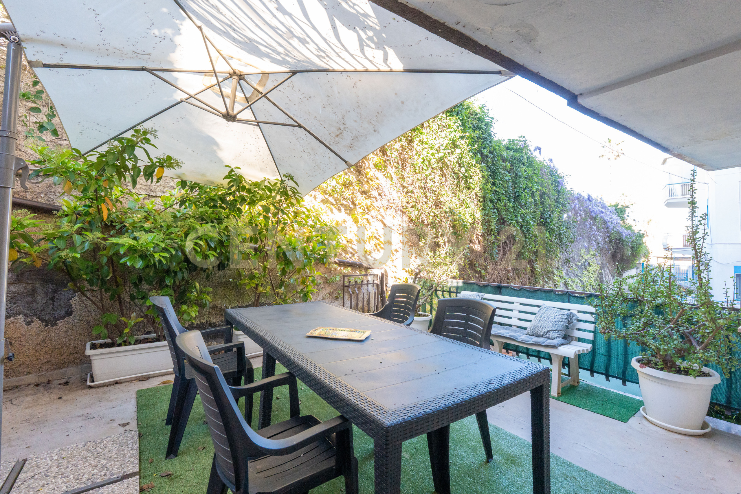 Bilocale con giardino in via livorno 67, Aci Castello