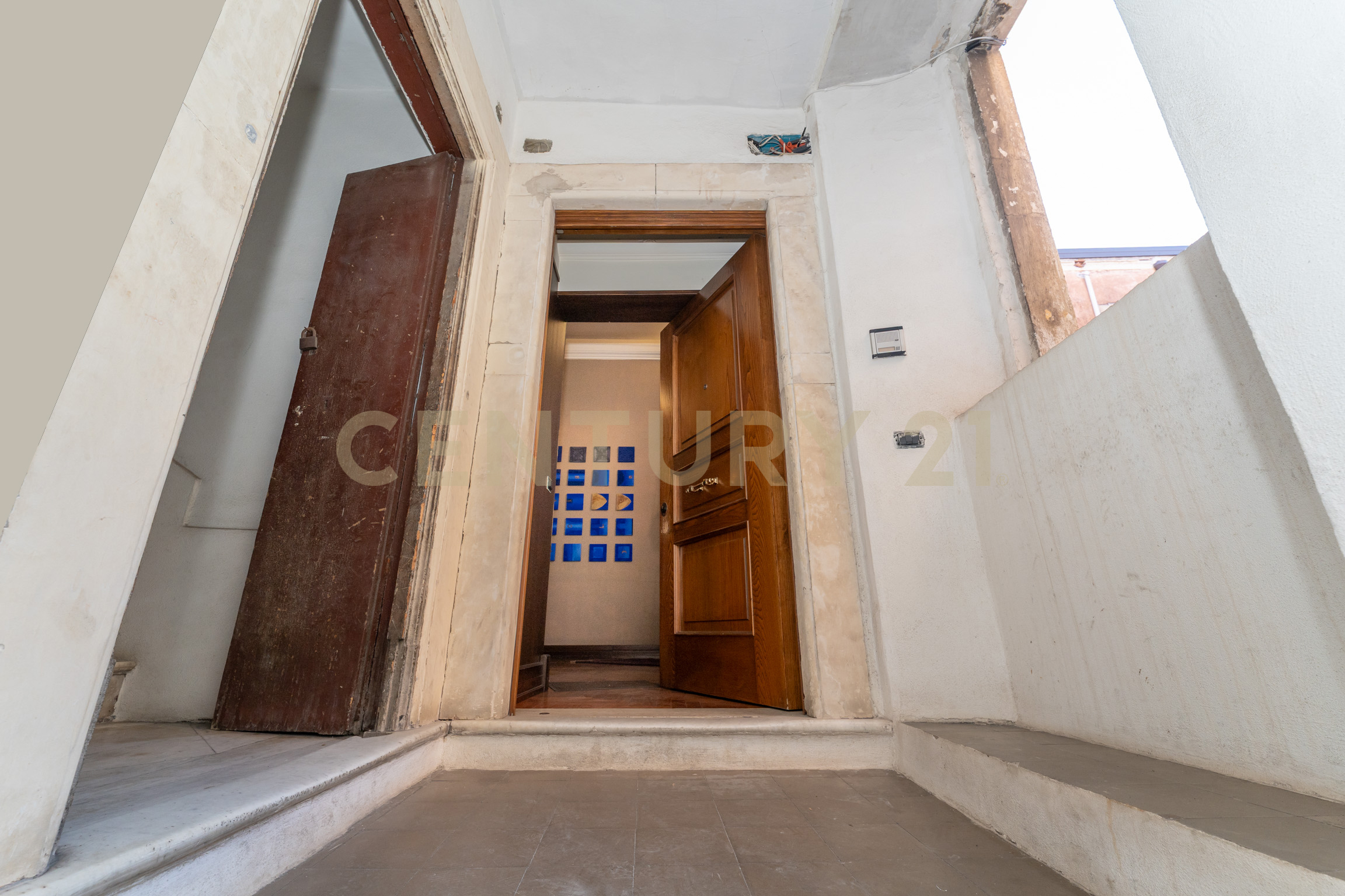 Appartamento con terrazzi in via del vecchio bastione, Catania