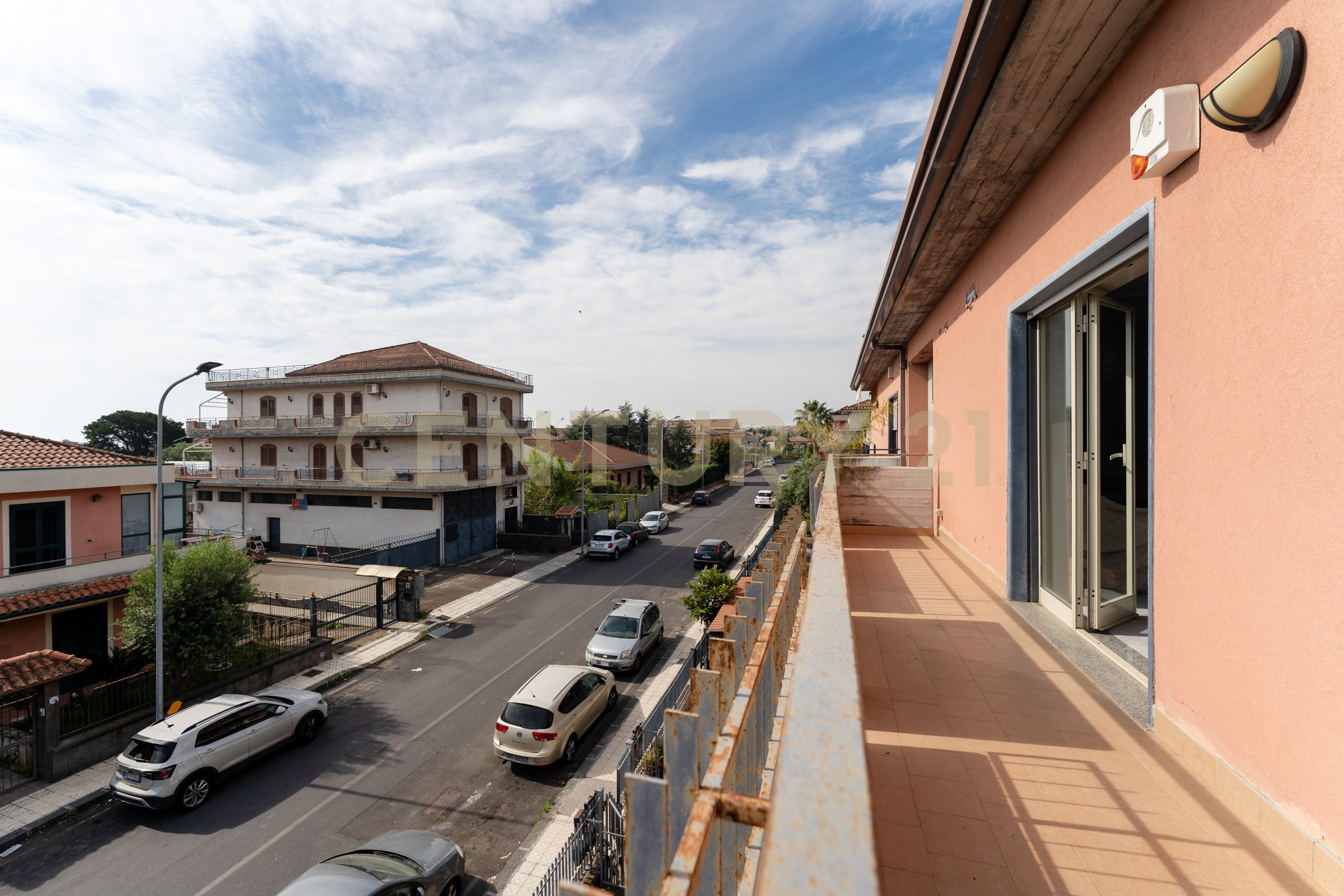 Trilocale con box doppio in via amerigo vespucci 45, Mascali
